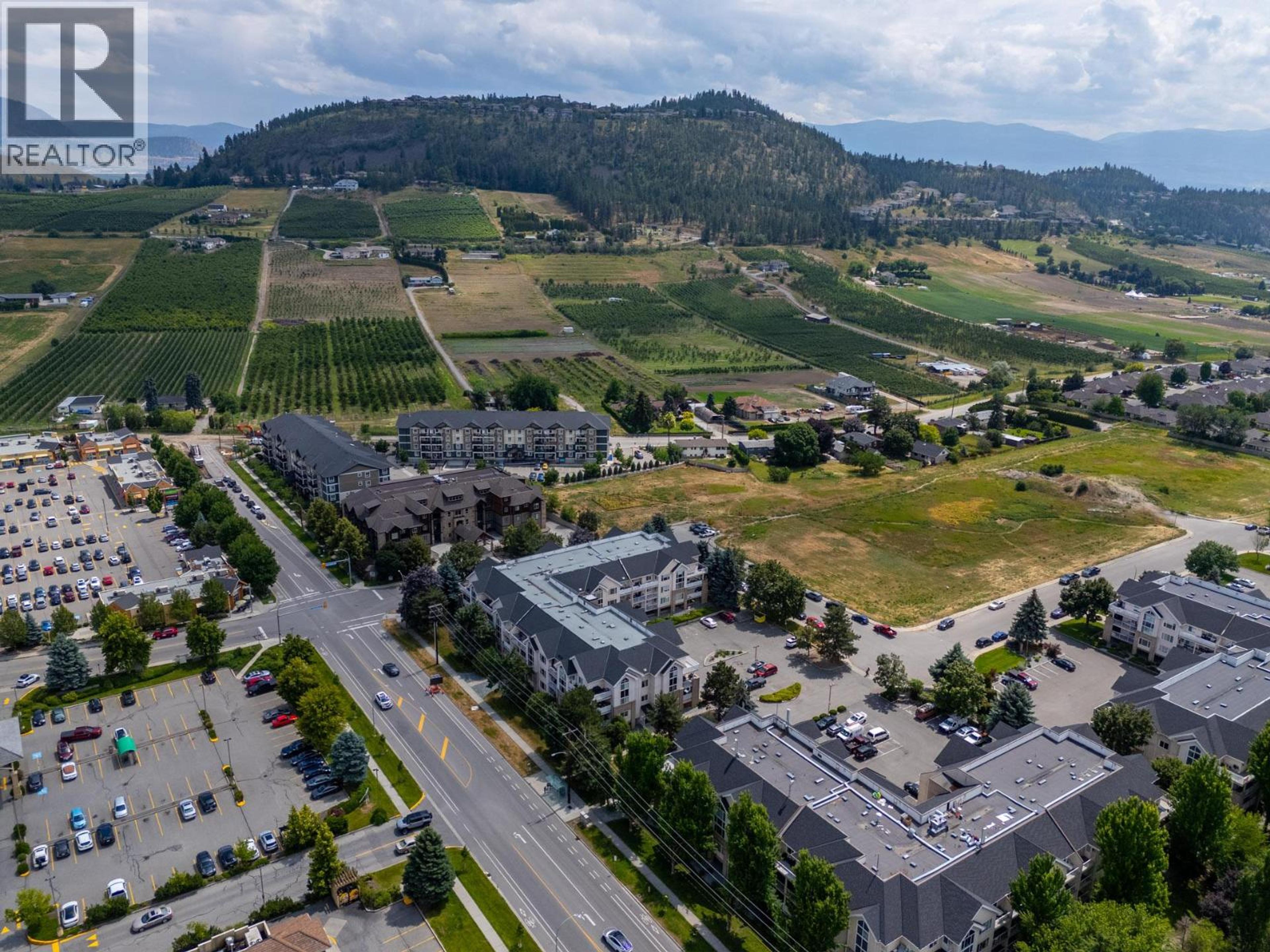 400 Sutton Crescent, Kelowna - Exteriors - Full Complex View, Drone/Aerial View - Photo 11