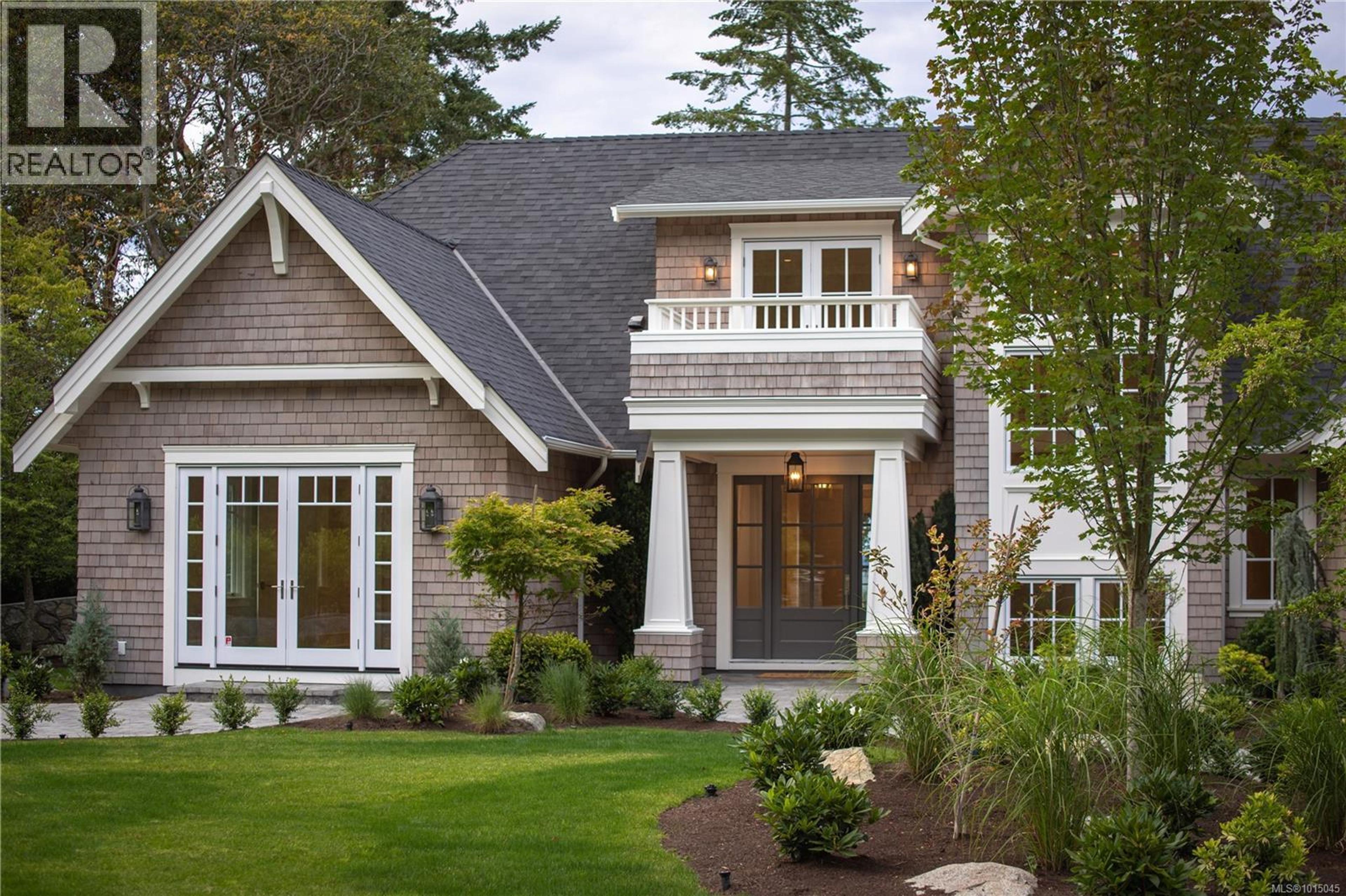 2616 Queenswood Lane, Saanich - Exteriors - Photo 4