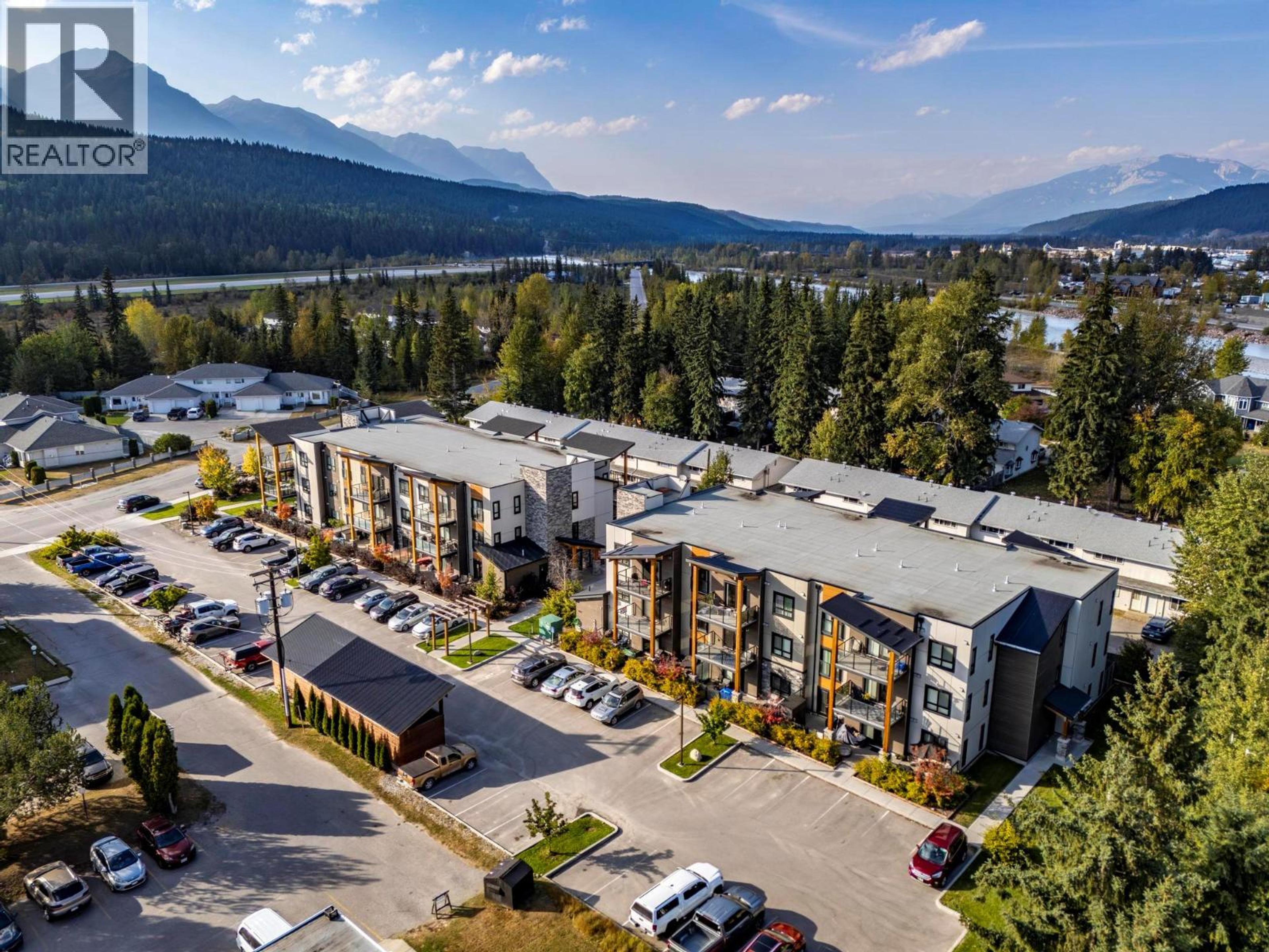 410 5TH  S Avenue, Golden - Exteriors - Full Complex View, Drone/Aerial View - Photo 2