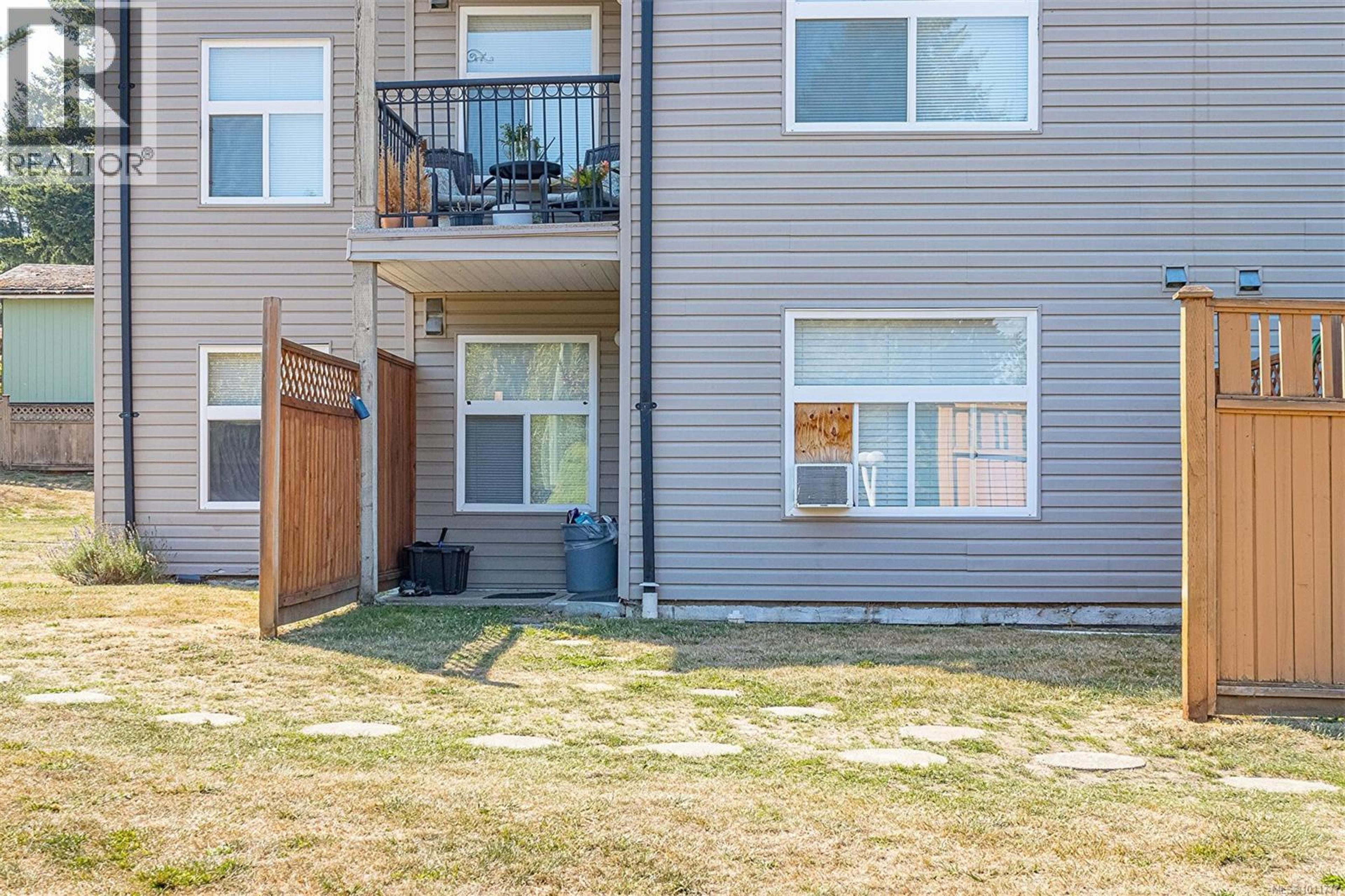 3215 Cowichan lake Rd, Duncan - Exteriors - Photo 3