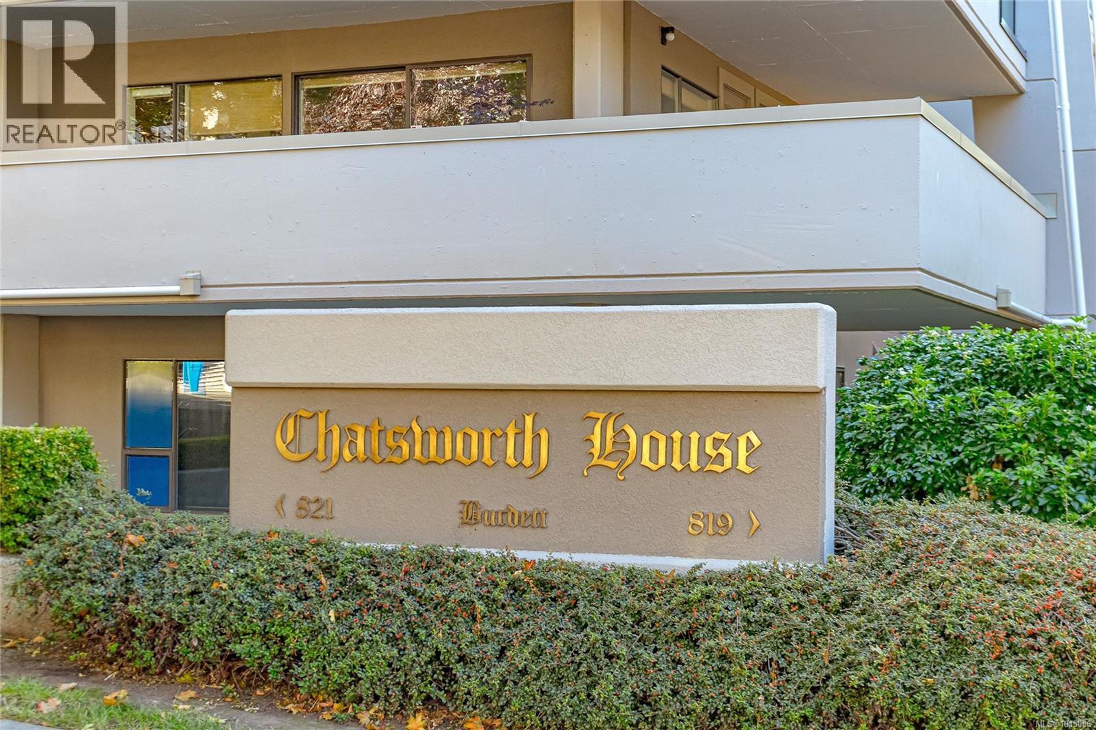 819 Burdett Ave, Victoria - Exteriors - Photo 1