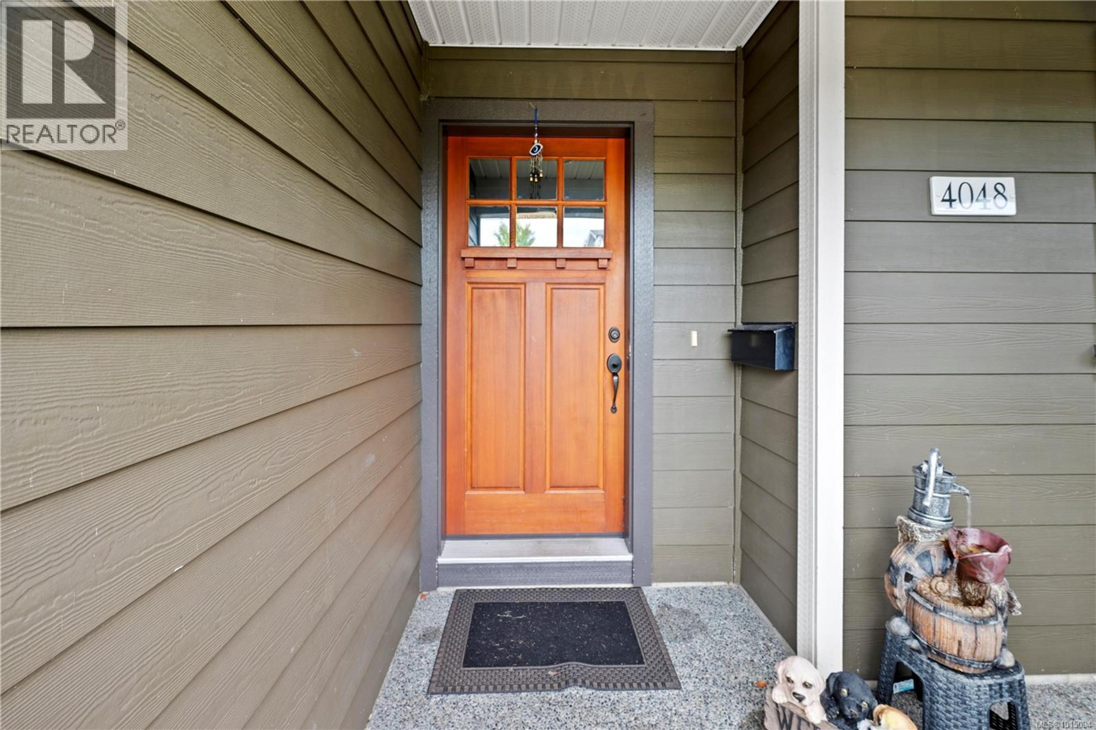 4048 Copperfield Lane, Saanich - Exteriors - Photo 3