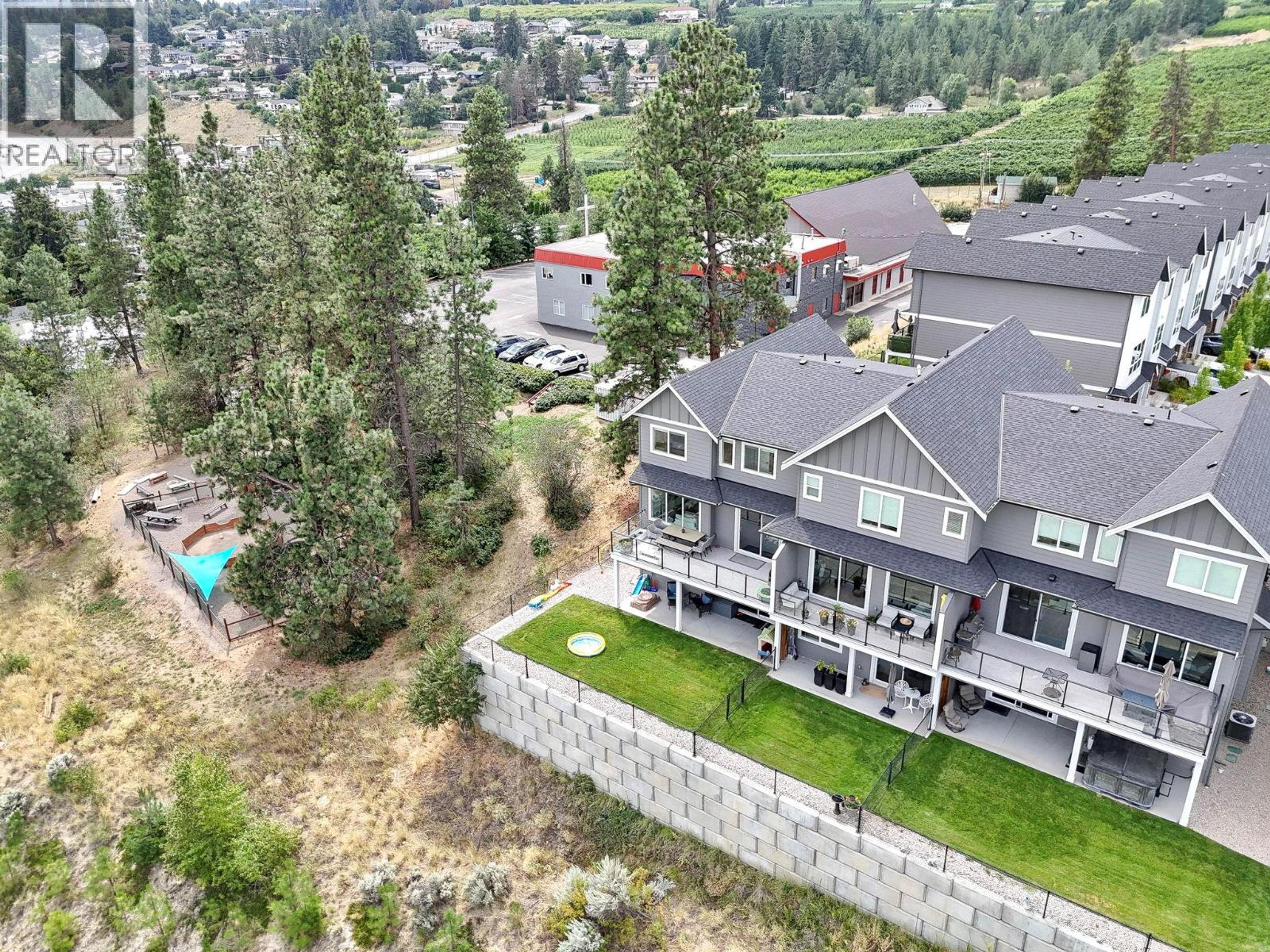 12075 Oceola Road, Lake Country - Exteriors - Full Complex View, Drone/Aerial View - Photo 6