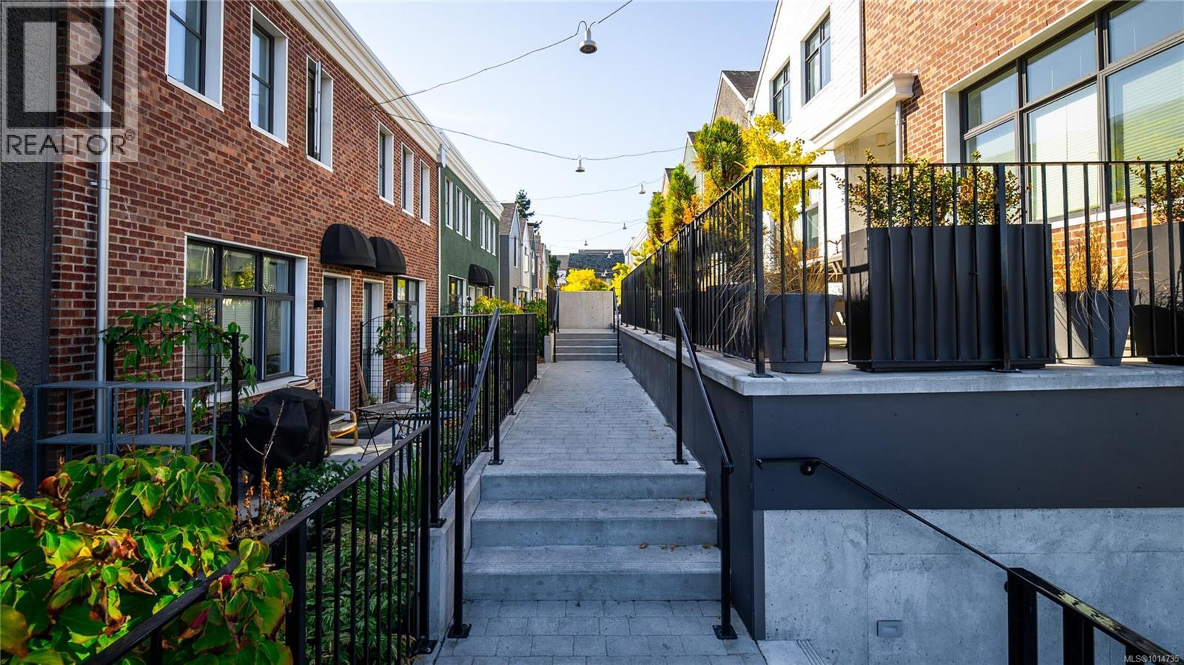 230 Wilson St, Victoria - Exteriors - Full Complex View - Photo 10