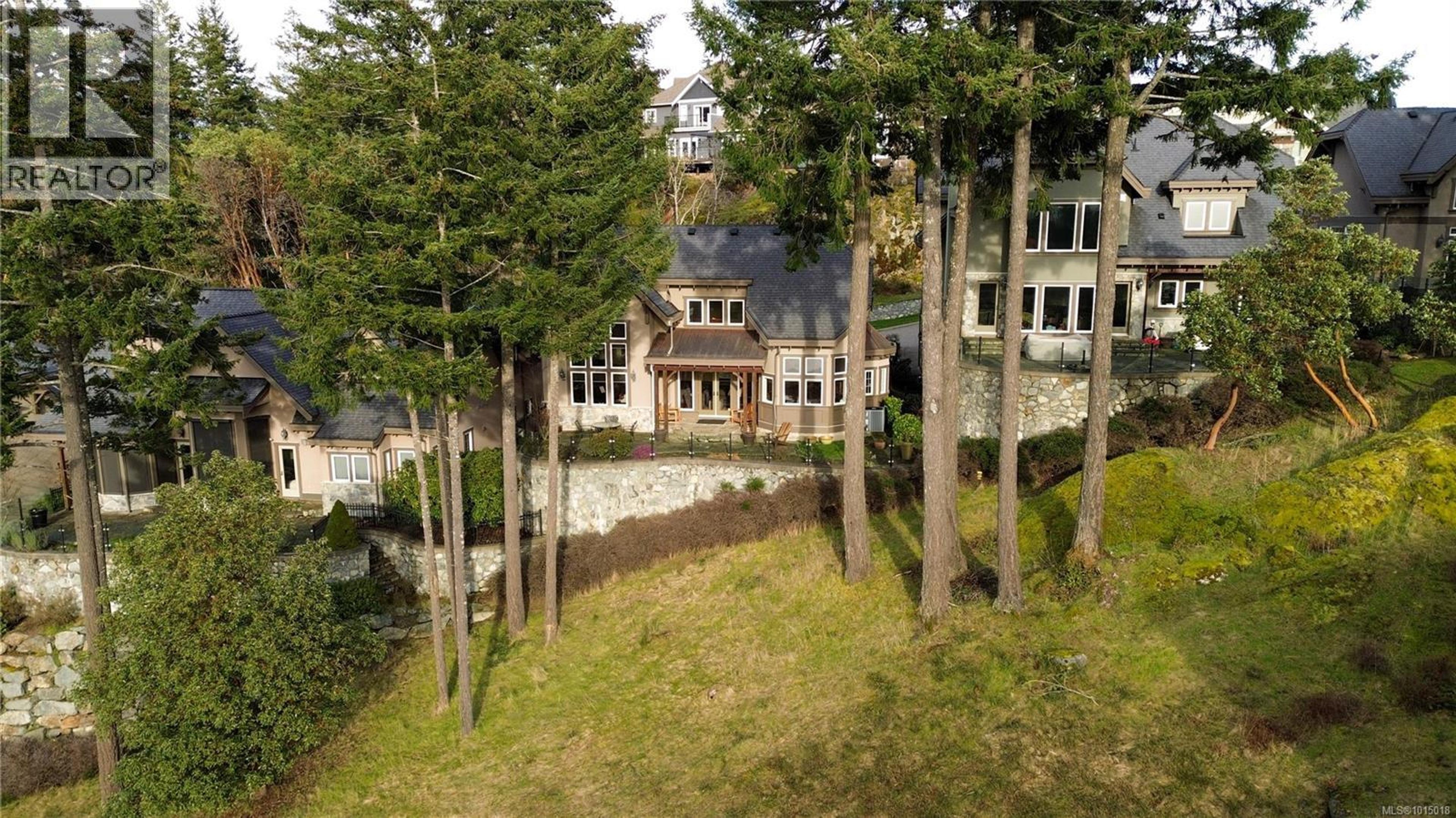 2212 Island Falls Pl, Langford - Exteriors - Photo 3