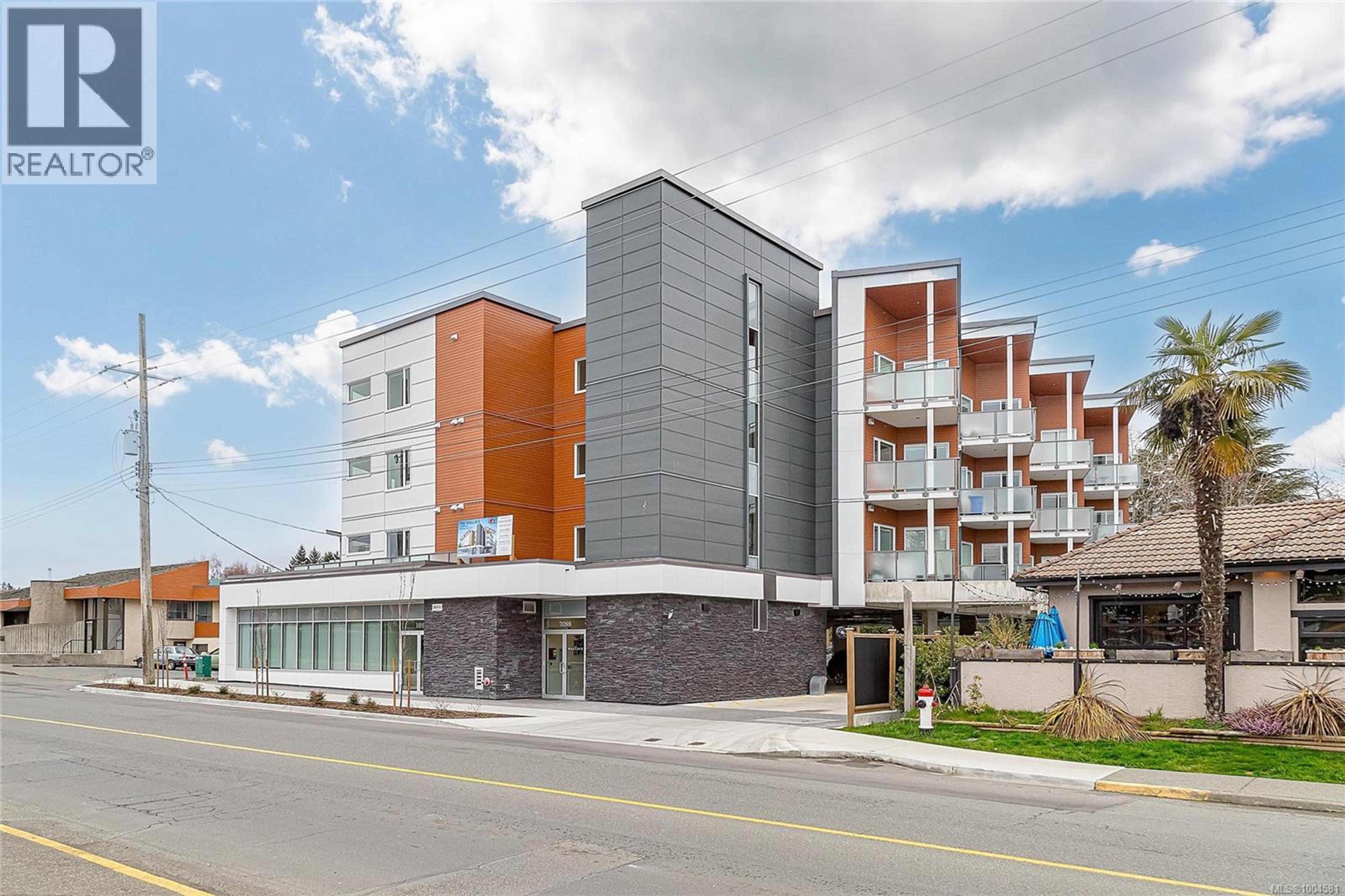 7098 Wallace Dr, Central Saanich - Exteriors - Photo 2