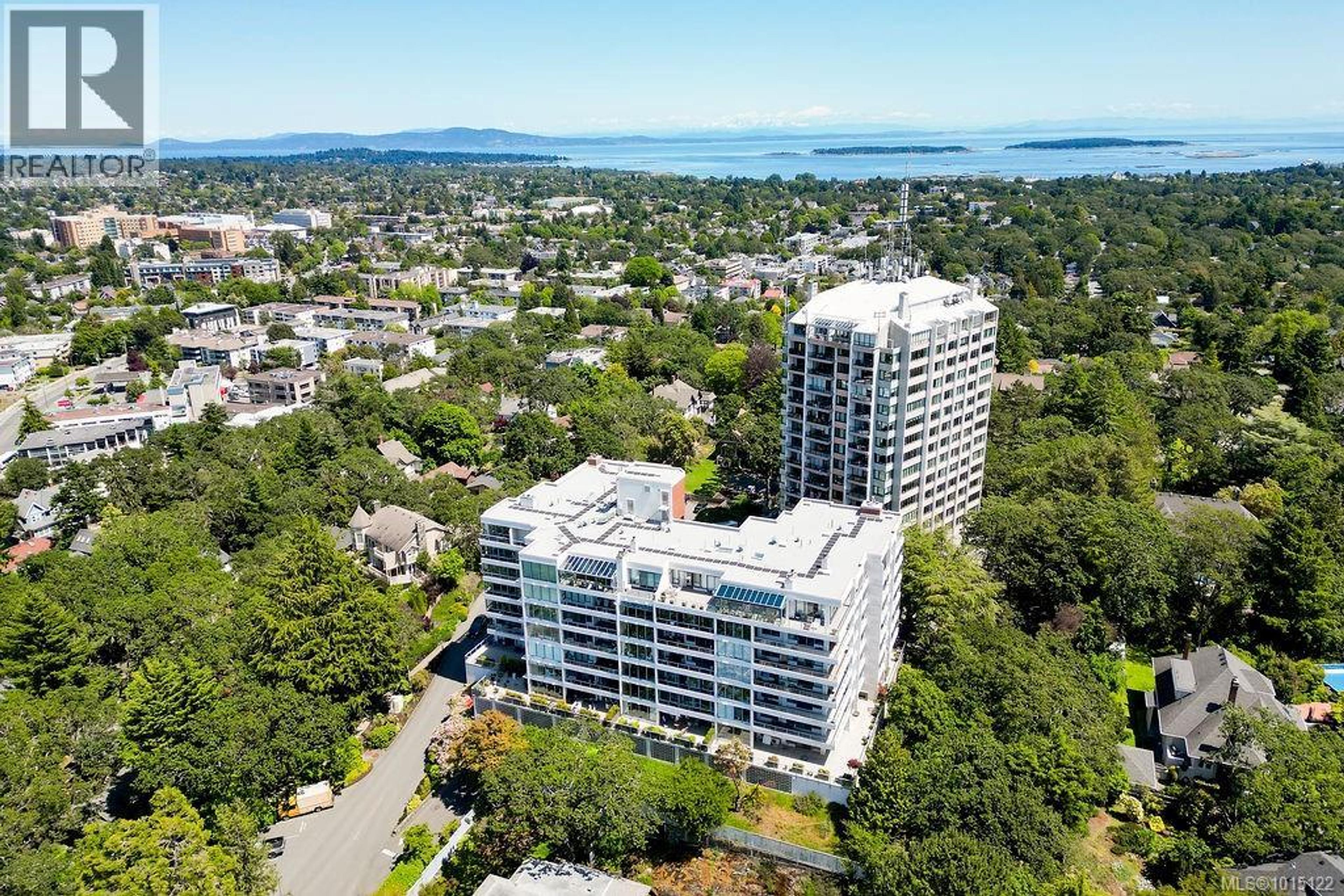 1033 Belmont Ave, Victoria - Exteriors - Full Complex View, Drone/Aerial View - Photo 8