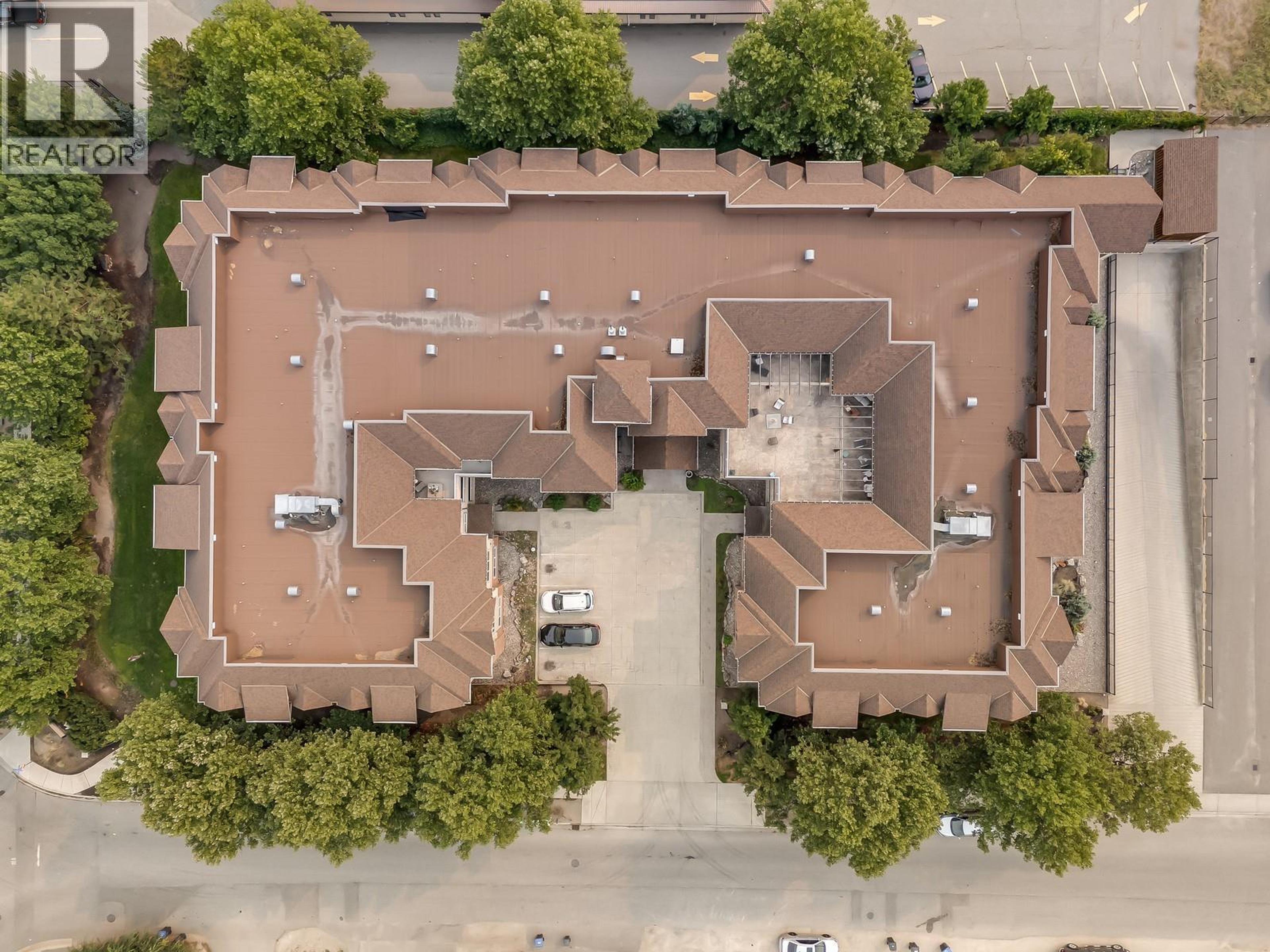 151 Taylor Road, Kelowna - Exteriors - Full Complex View, Drone/Aerial View - Photo 1