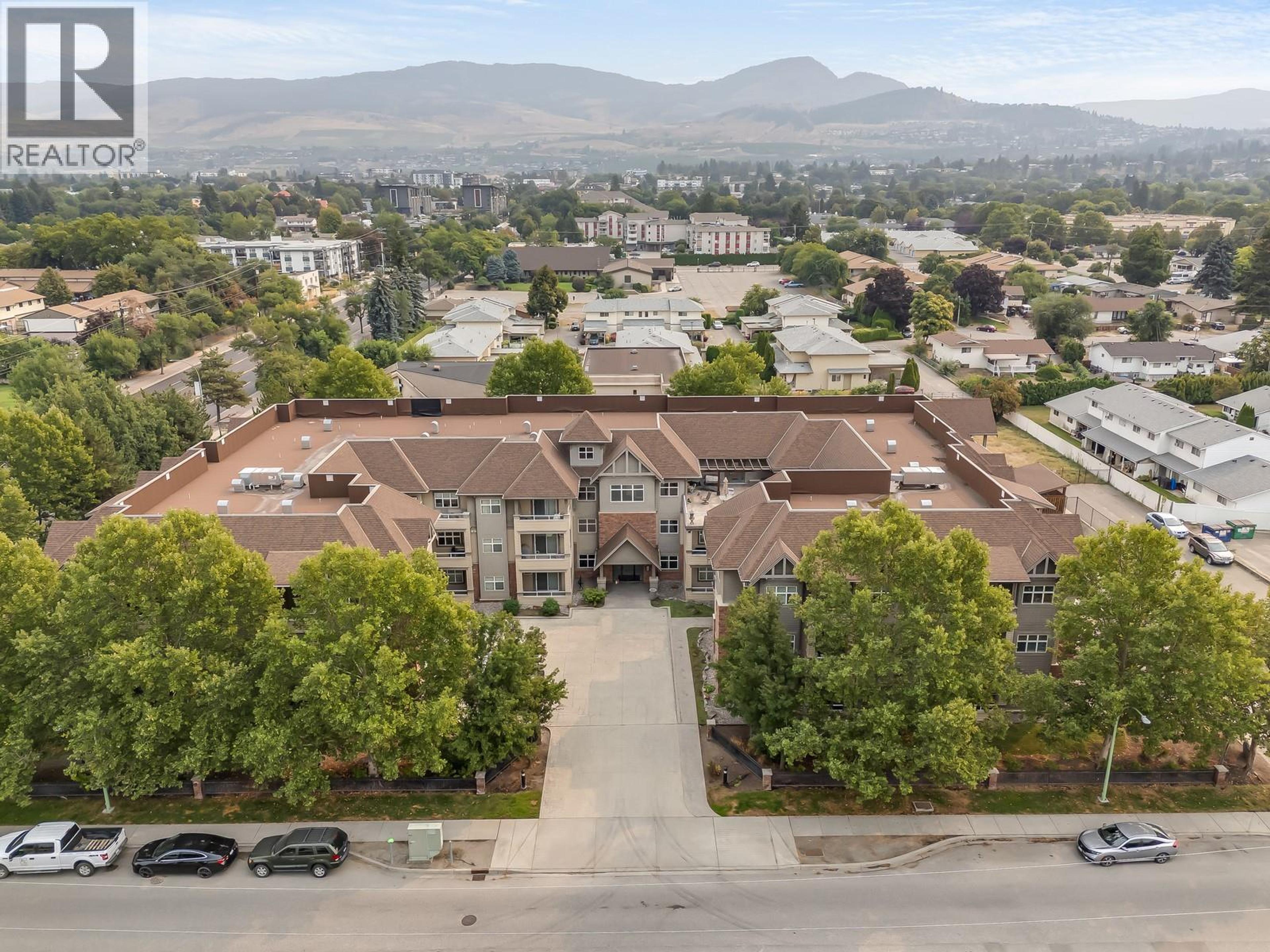 151 Taylor Road, Kelowna - Exteriors - Full Complex View, Drone/Aerial View - Photo 3