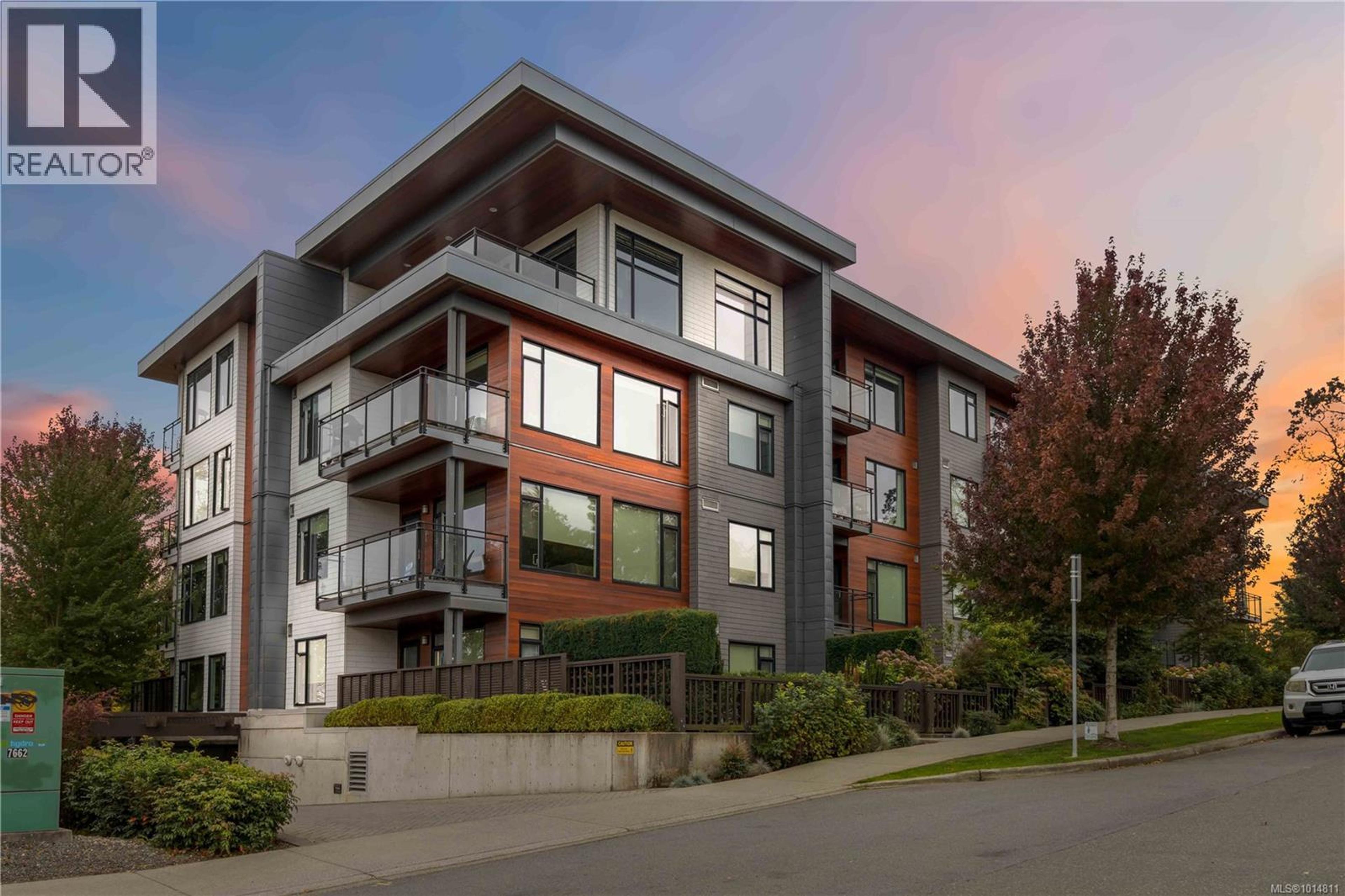 3815 Rowland Ave, Saanich - Exteriors - Full Complex View - Photo 1