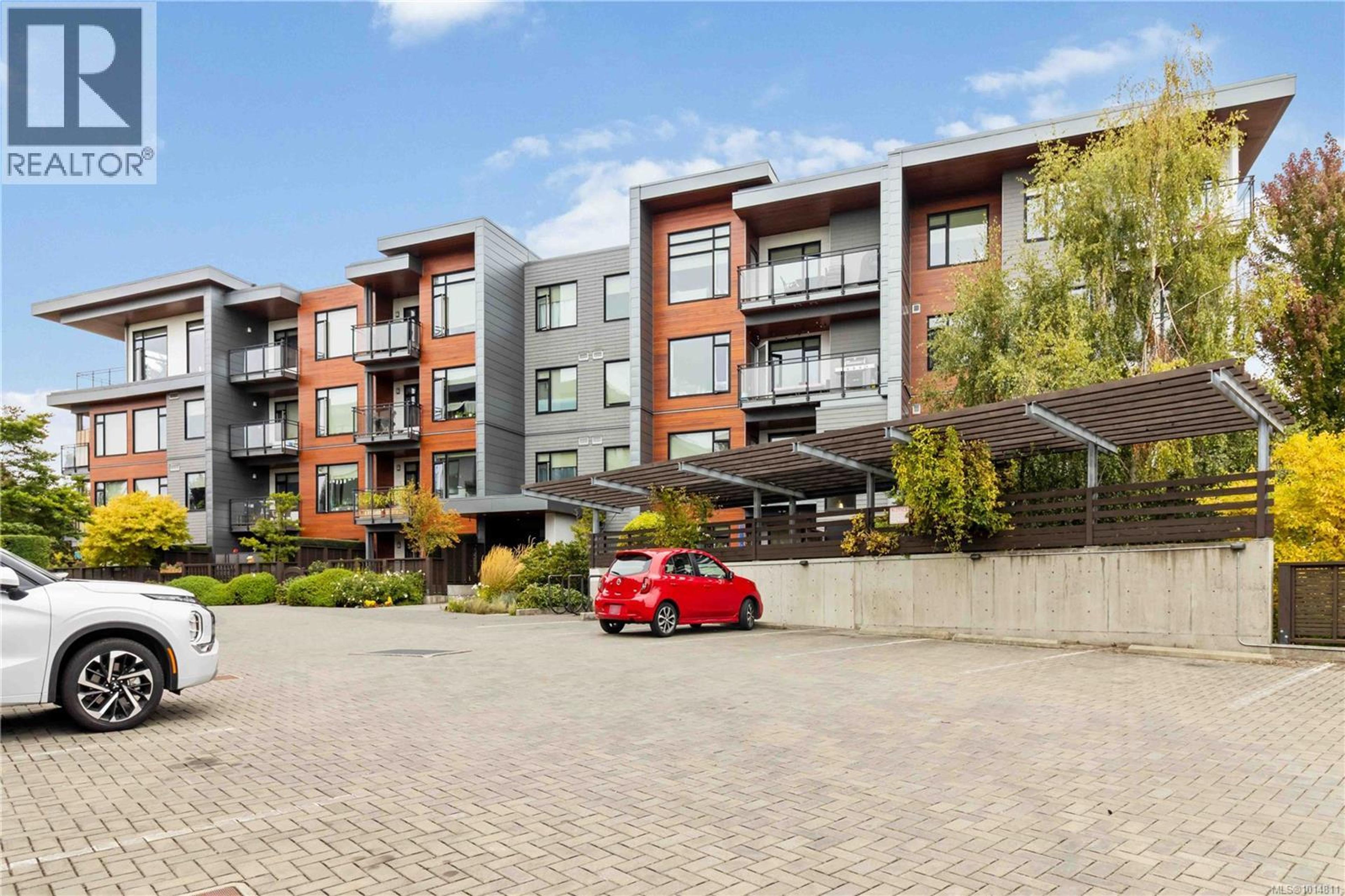 3815 Rowland Ave, Saanich - Exteriors - Full Complex View - Photo 3