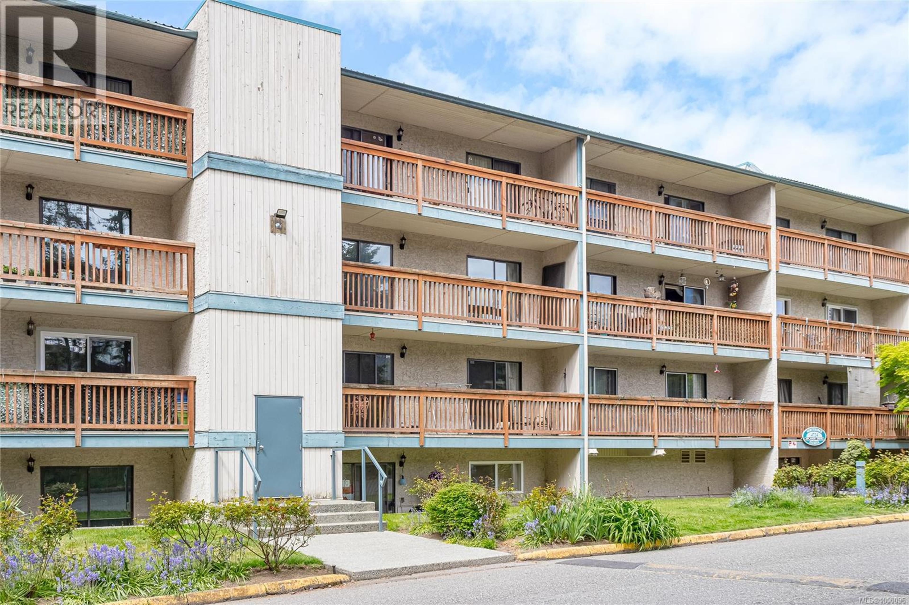 4724 Uplands Dr, Nanaimo - Exteriors - Photo 7