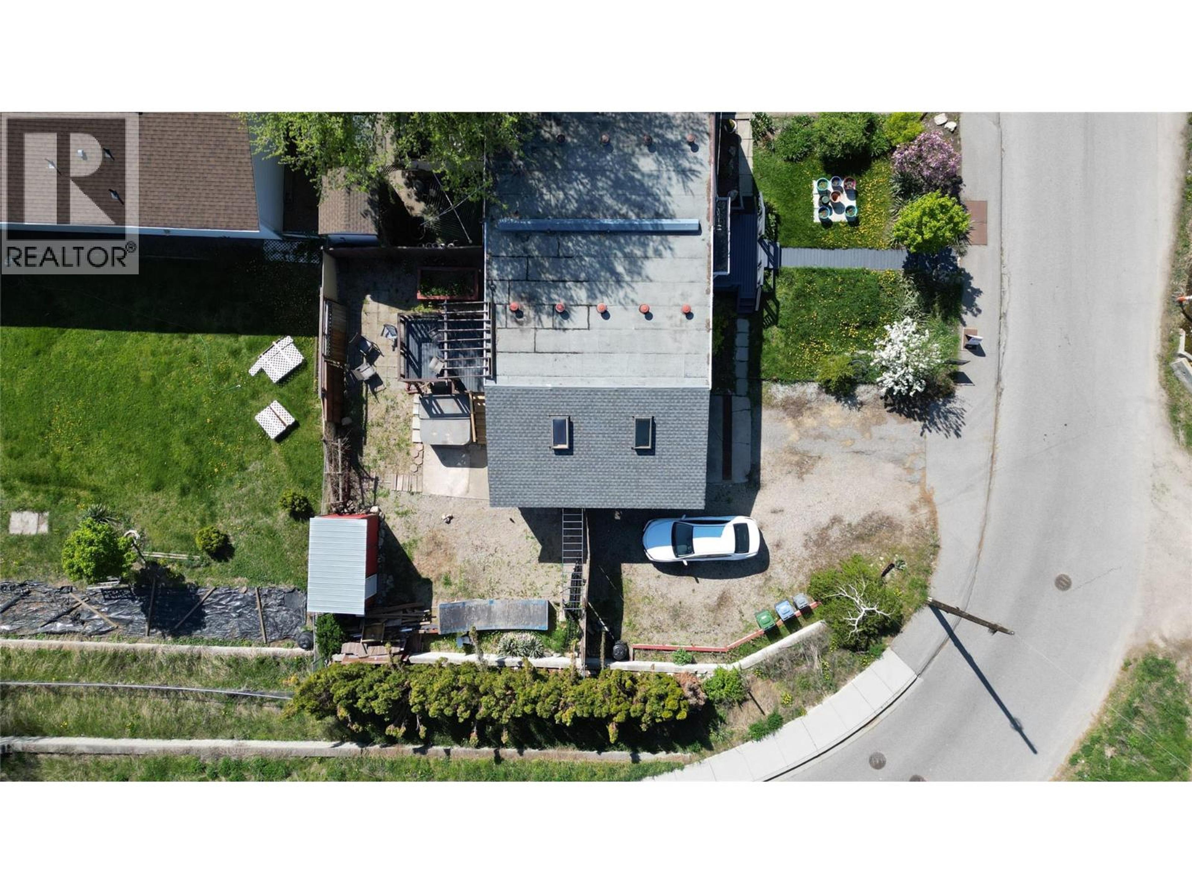 675 Webster Road, Kelowna - Exteriors - Drone/Aerial View - Photo 4