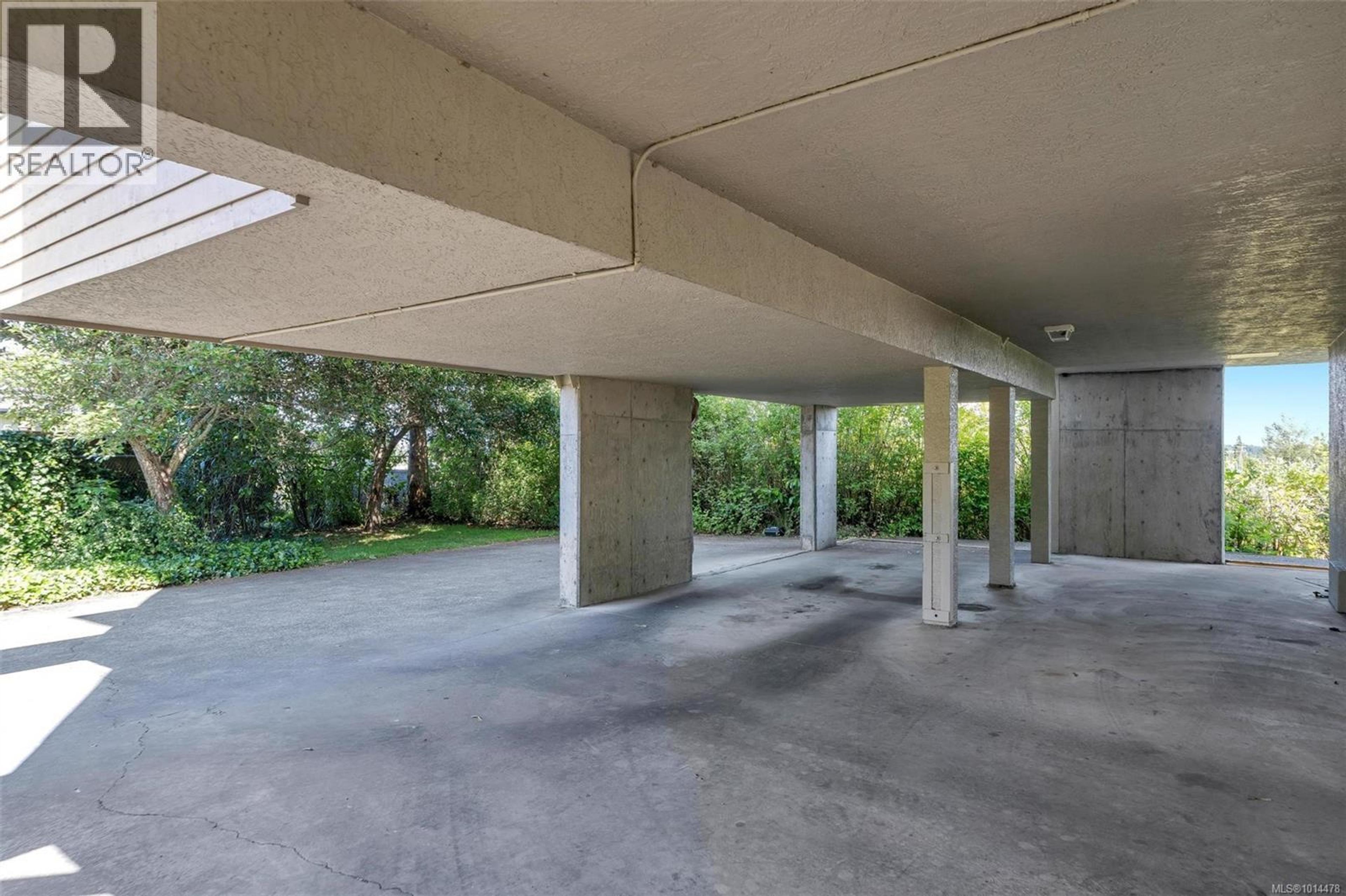 7847 East Saanich Rd, Central Saanich - Exteriors - Photo 1