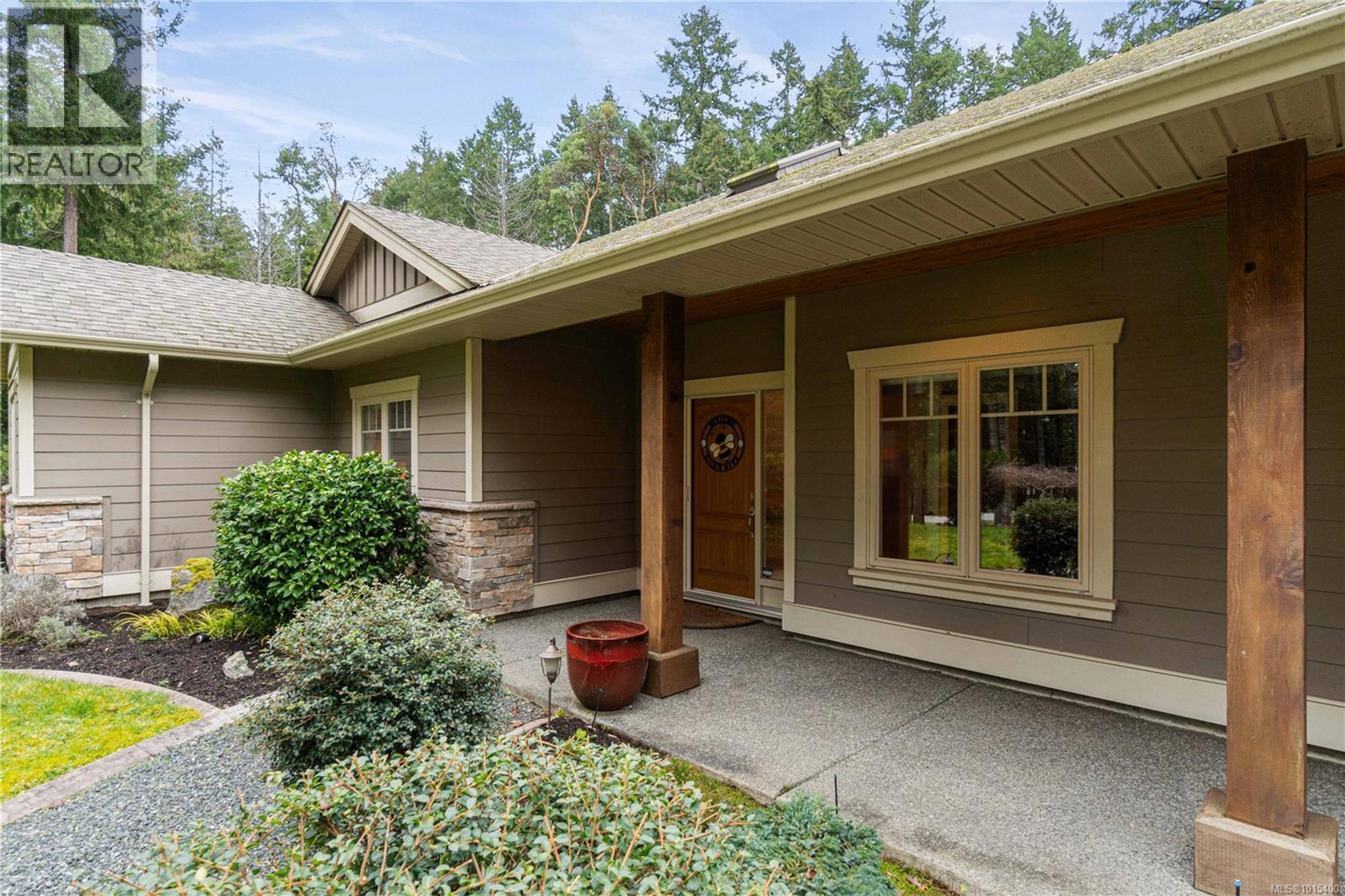 700 Wildgreen Way, Parksville - Exteriors - Photo 6