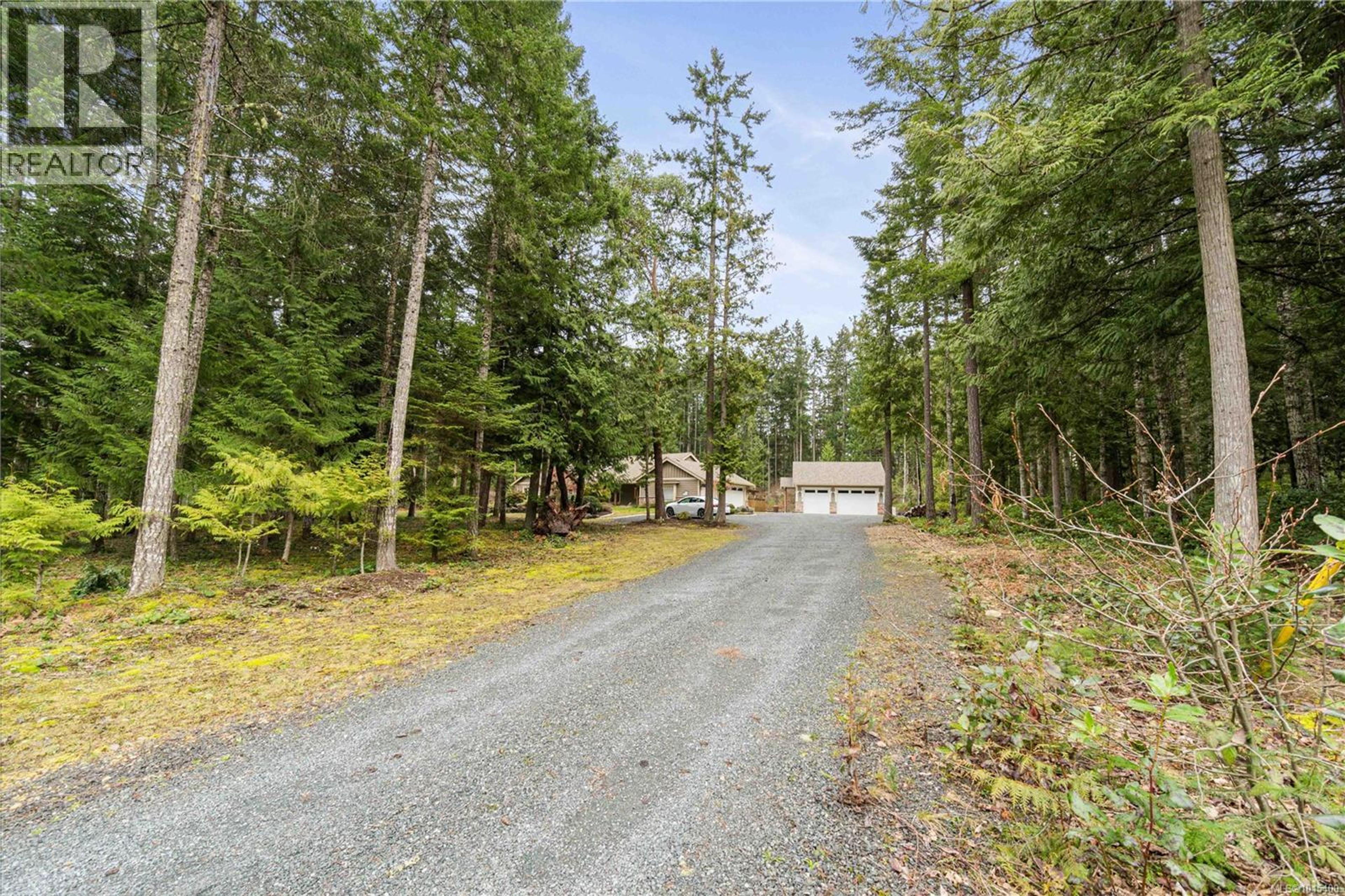 700 Wildgreen Way, Parksville - Exteriors - Photo 11