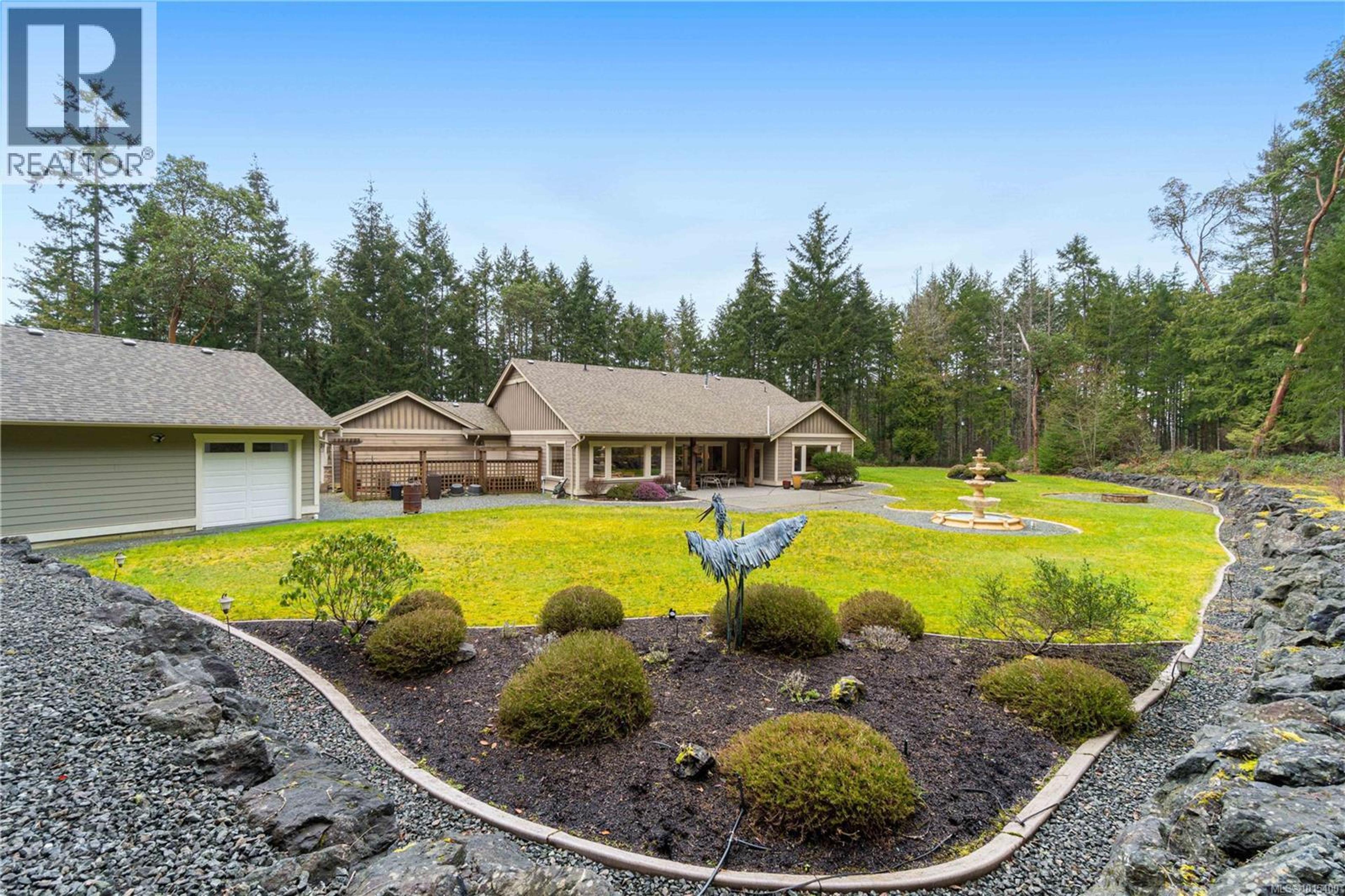 700 Wildgreen Way, Parksville - Exteriors - Photo 13
