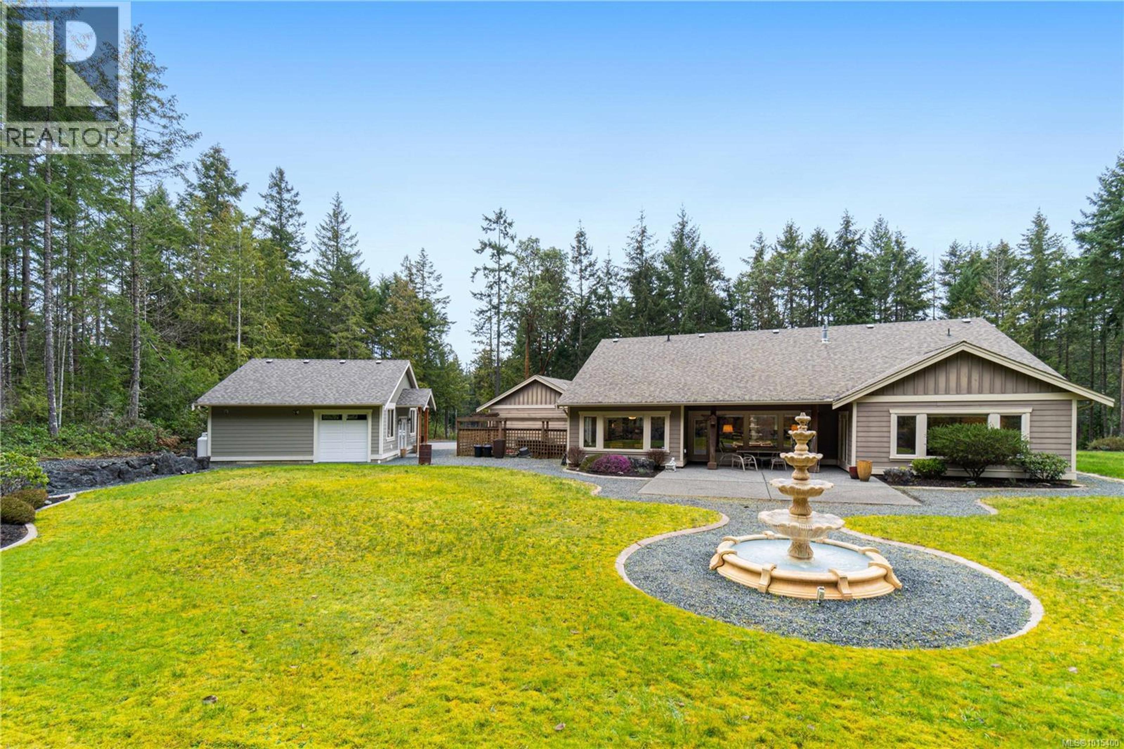 700 Wildgreen Way, Parksville - Exteriors - Photo 14