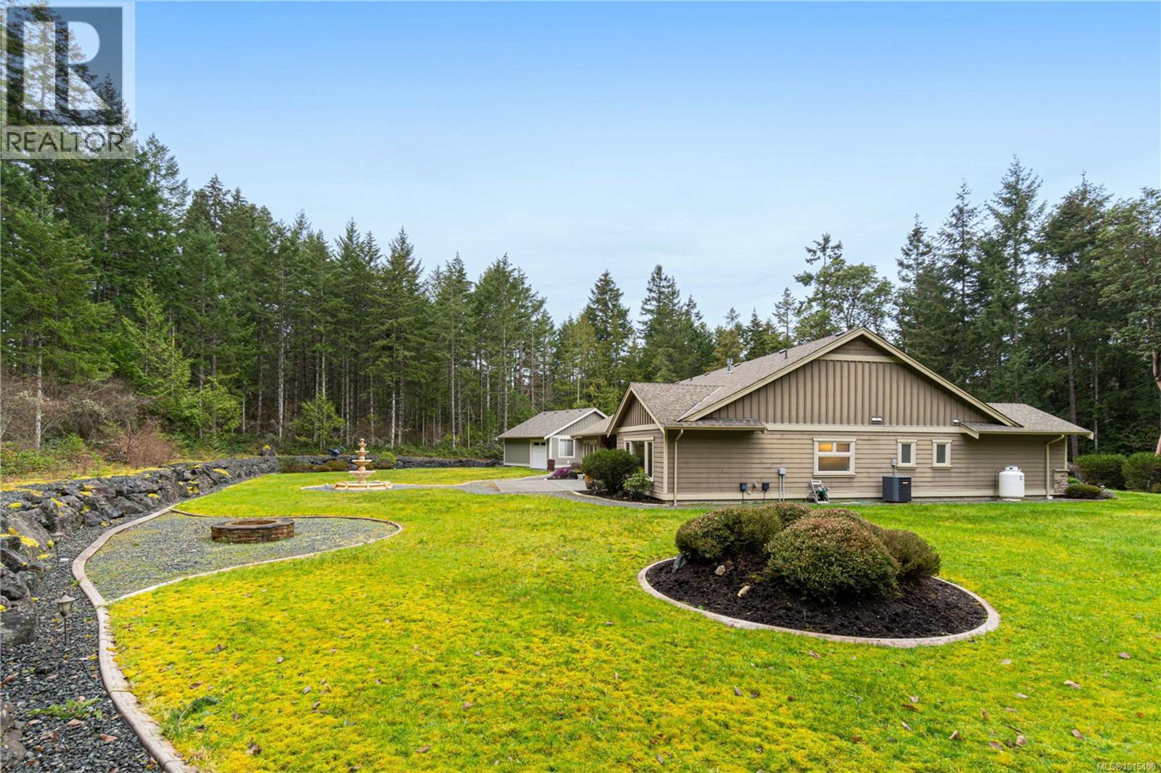 700 Wildgreen Way, Parksville - Exteriors - Photo 15