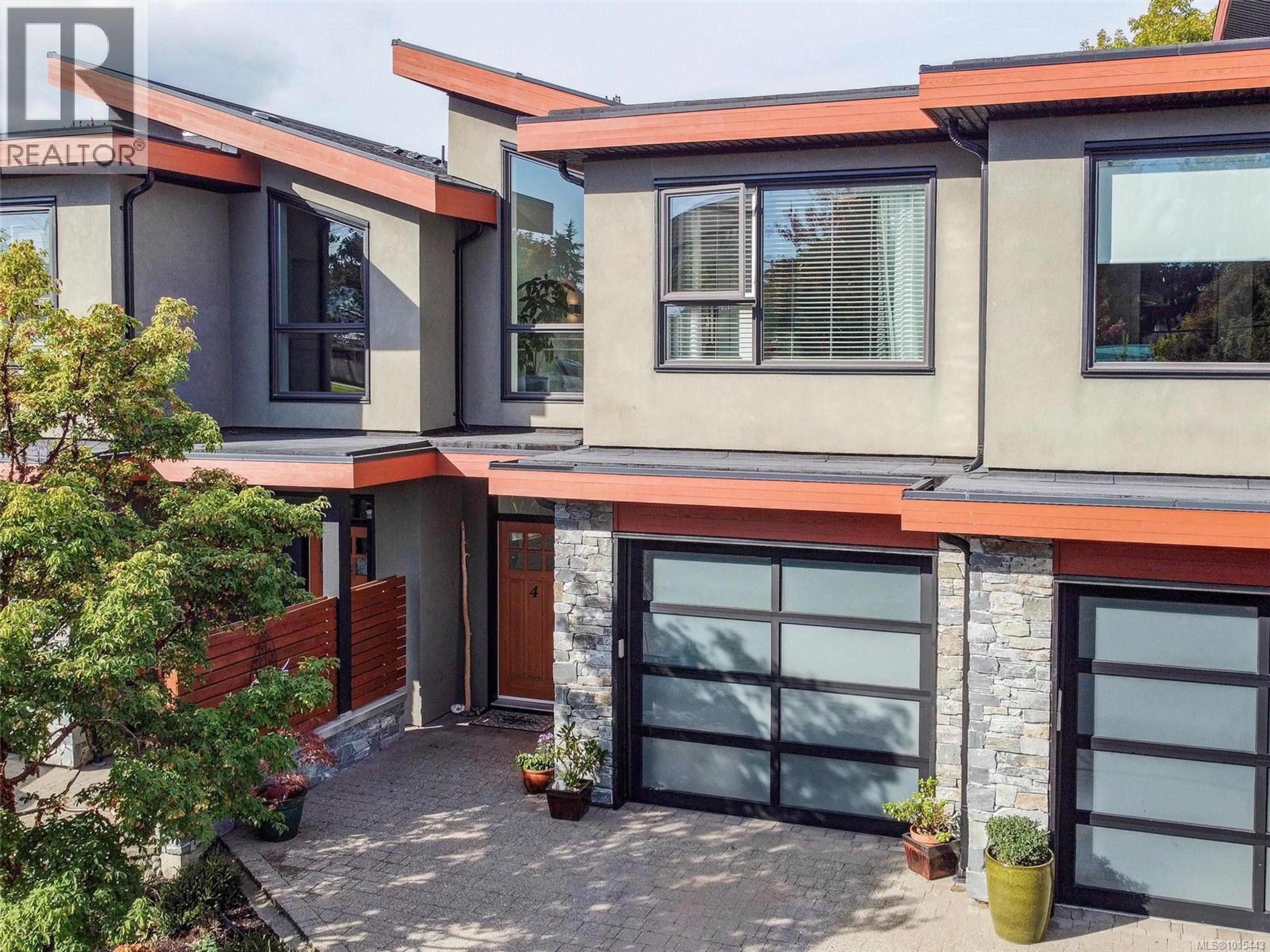 2350 Henry Ave, Sidney - Exteriors - Full Complex View - Photo 2