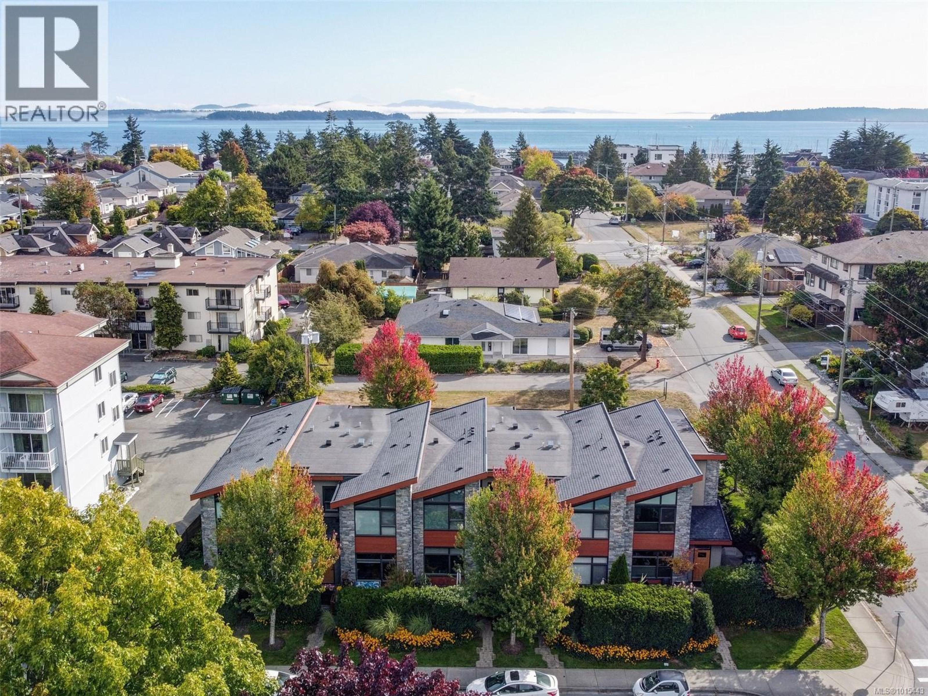 2350 Henry Ave, Sidney - Exteriors - Full Complex View, Drone/Aerial View - Photo 5