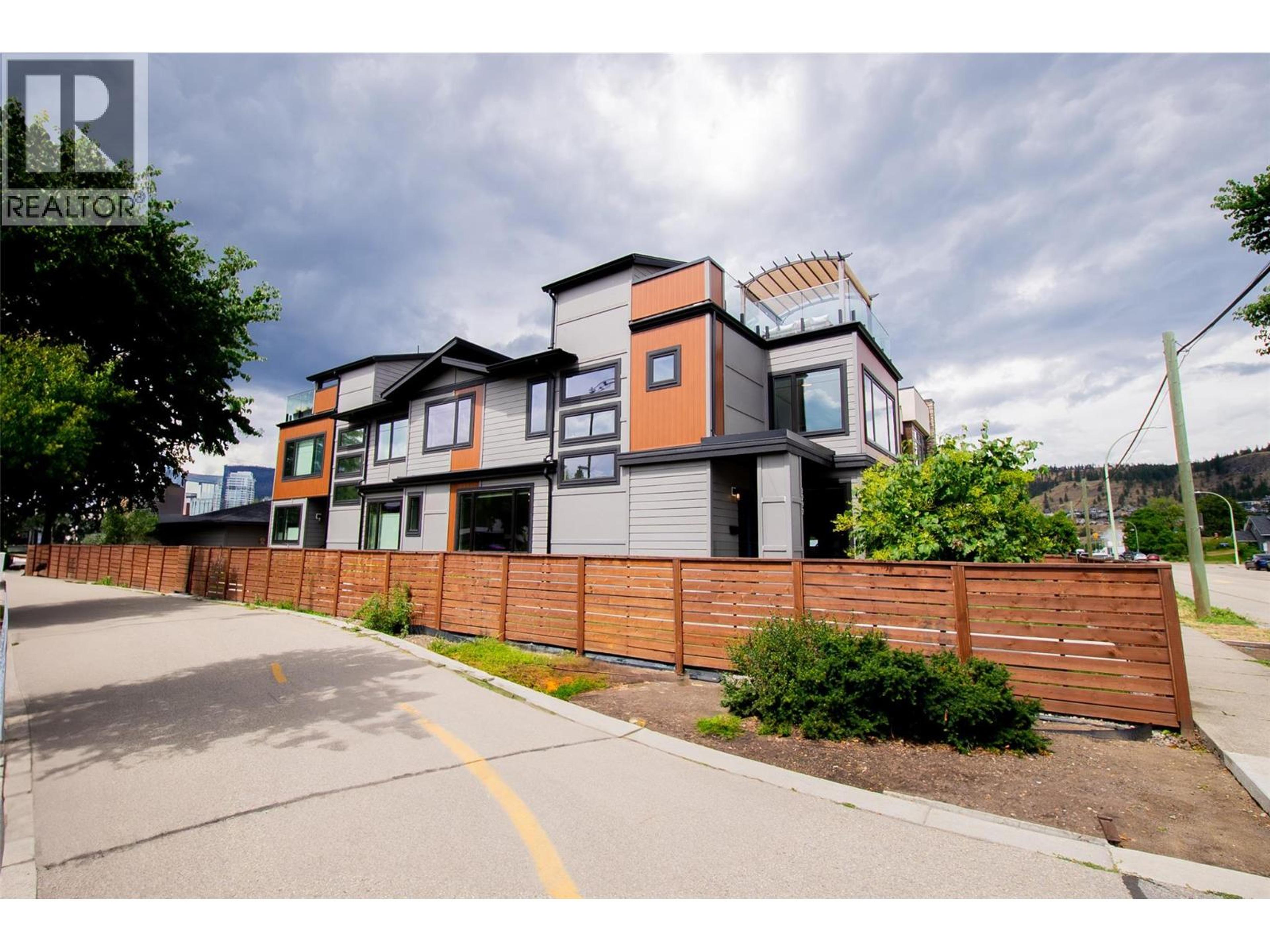 1292 Ethel Street, Kelowna - Exteriors - Full Complex View - Photo 3