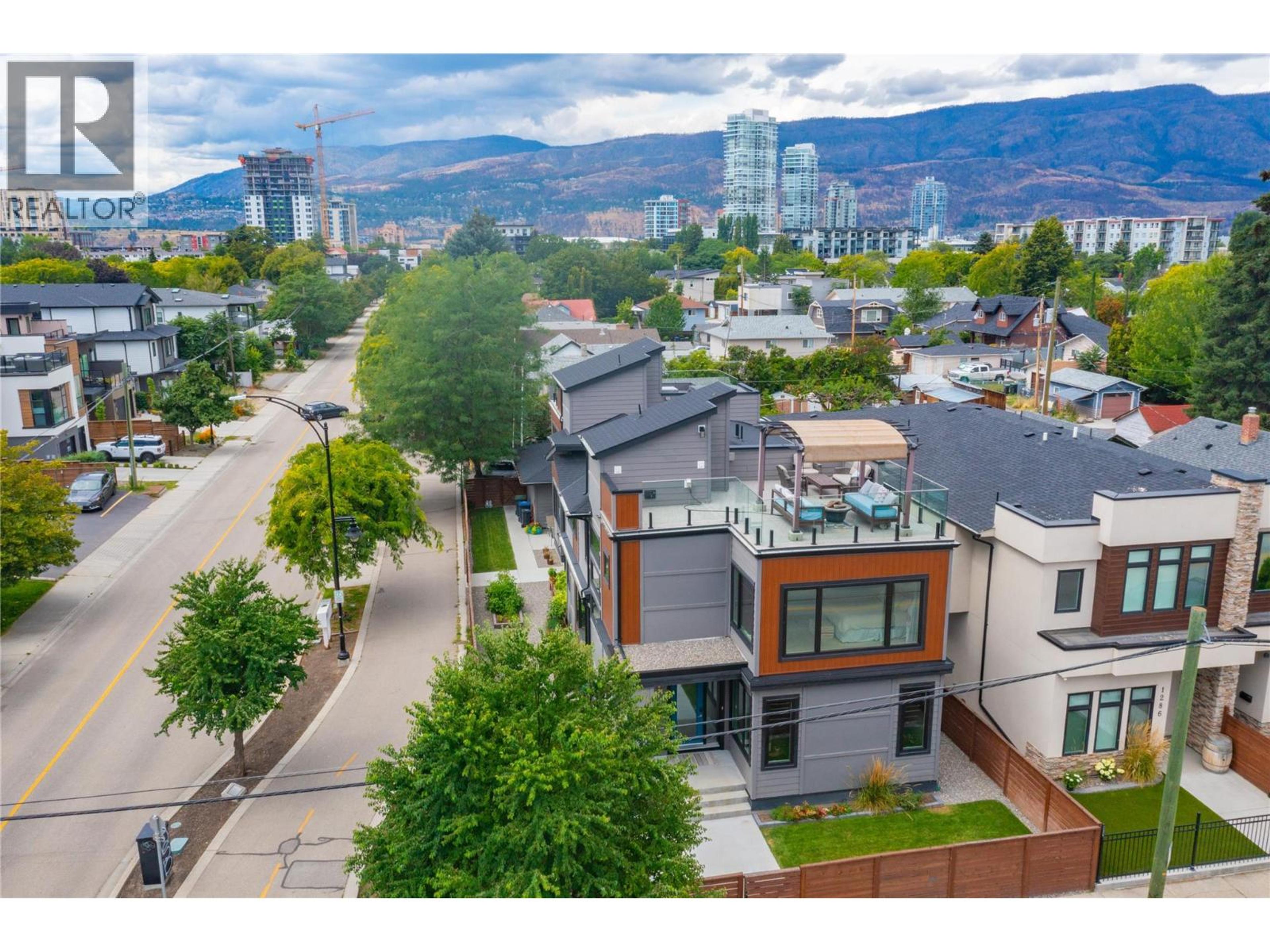 1292 Ethel Street, Kelowna - Exteriors - Full Complex View, Drone/Aerial View - Photo 7