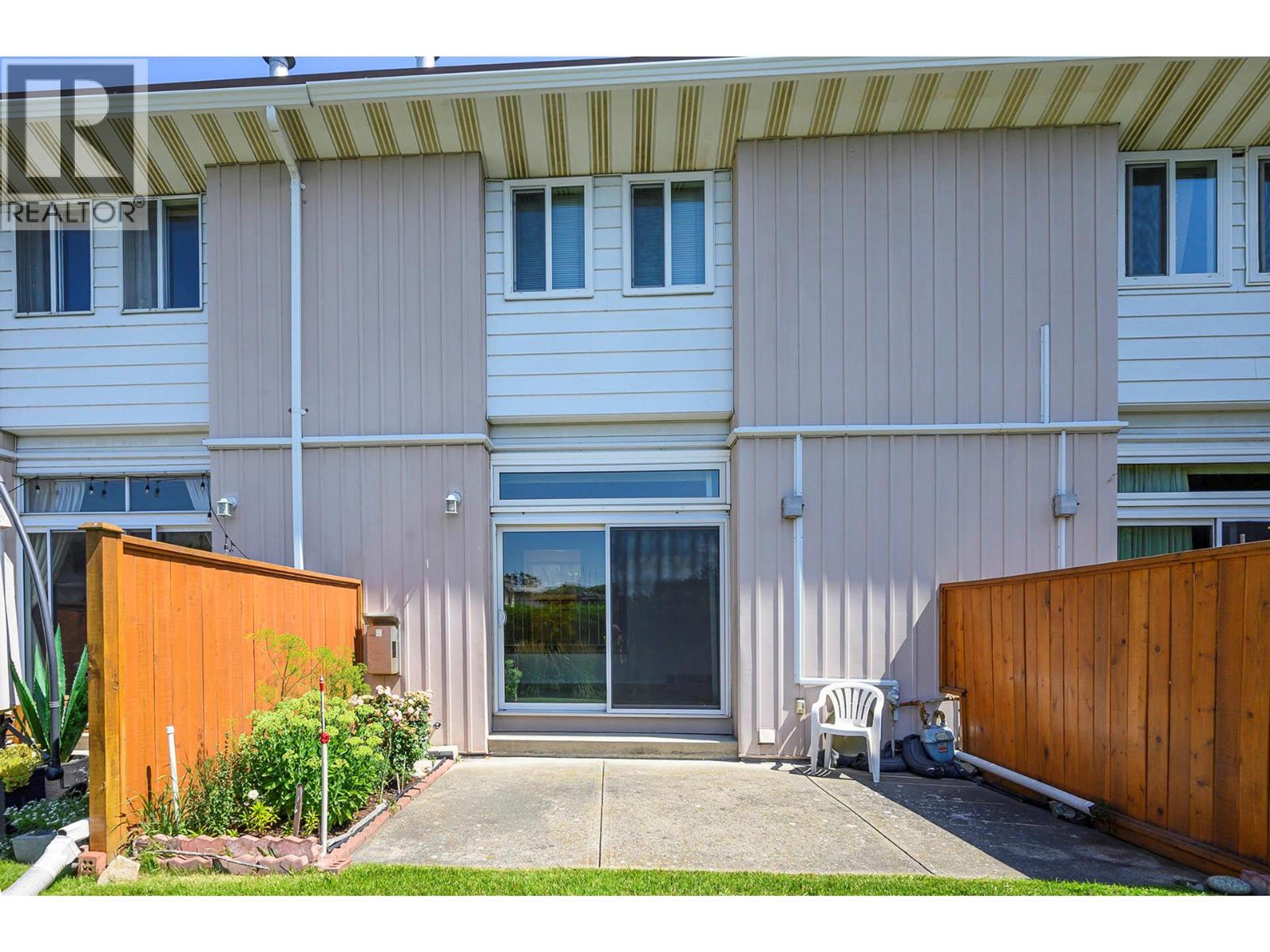 1980 GLENWOOD Drive, Kamloops - Exteriors - Photo 2