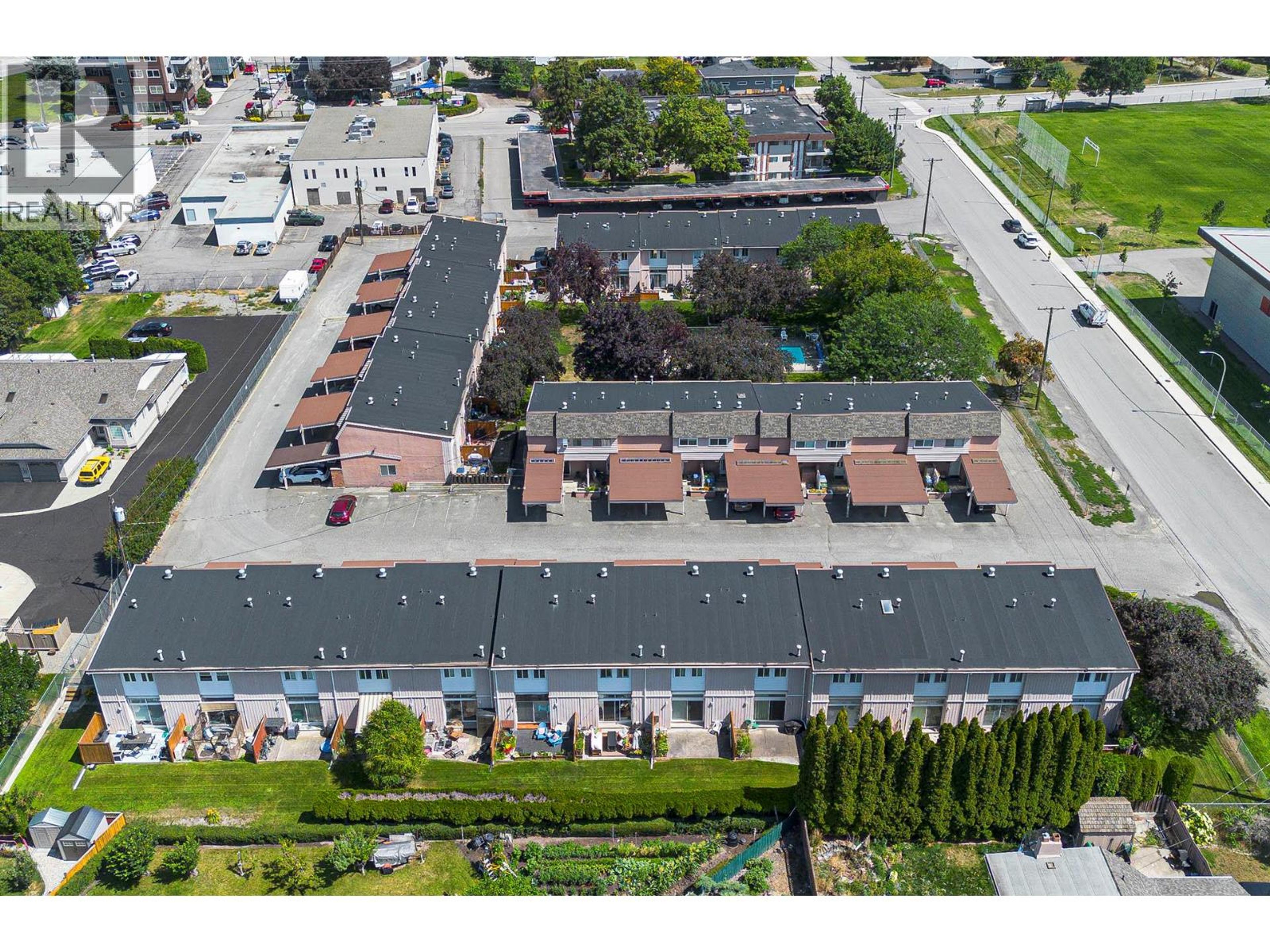 1980 GLENWOOD Drive, Kamloops - Exteriors - Full Complex View, Drone/Aerial View - Photo 5