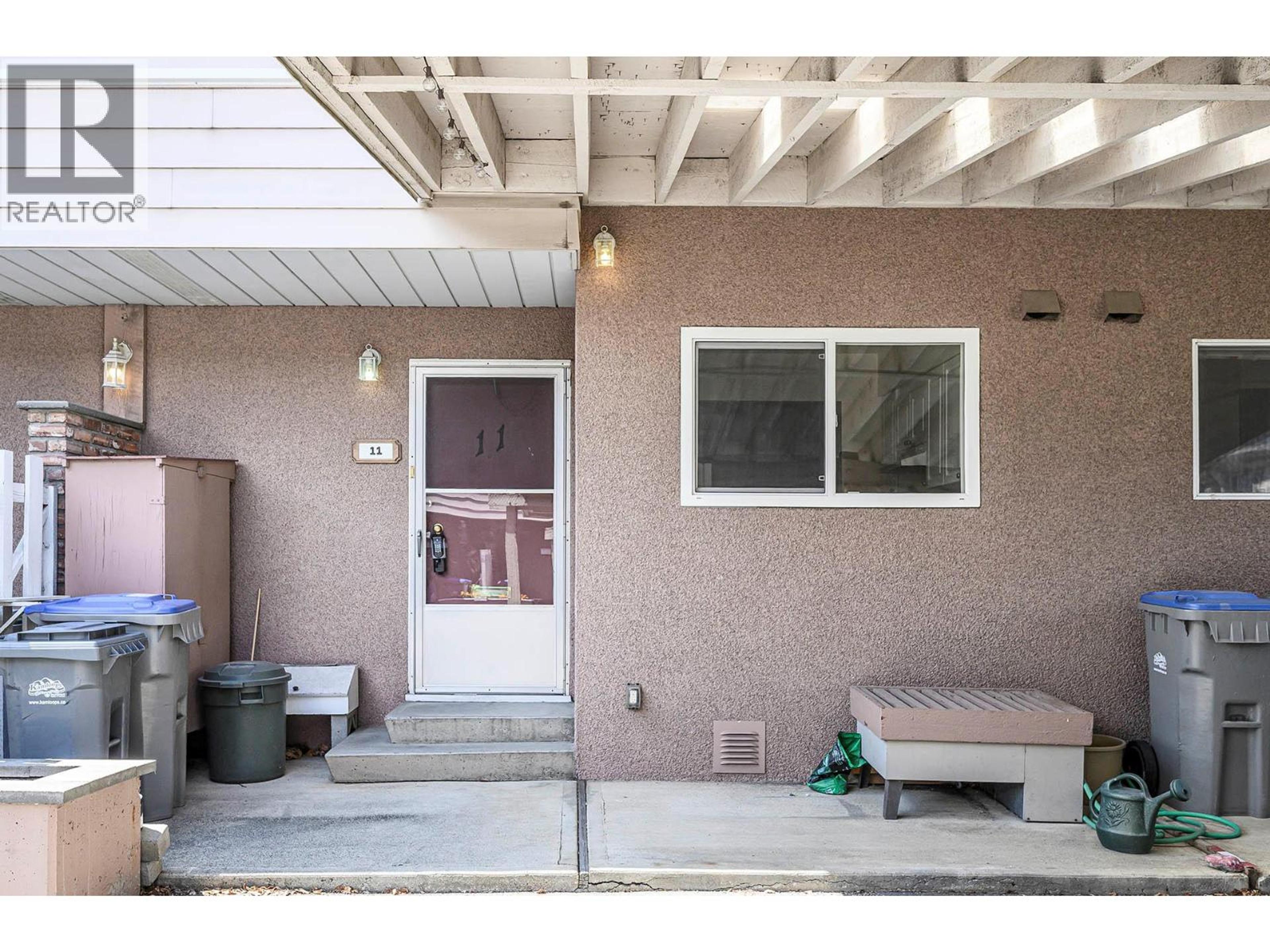 1980 GLENWOOD Drive, Kamloops - Exteriors - Photo 9