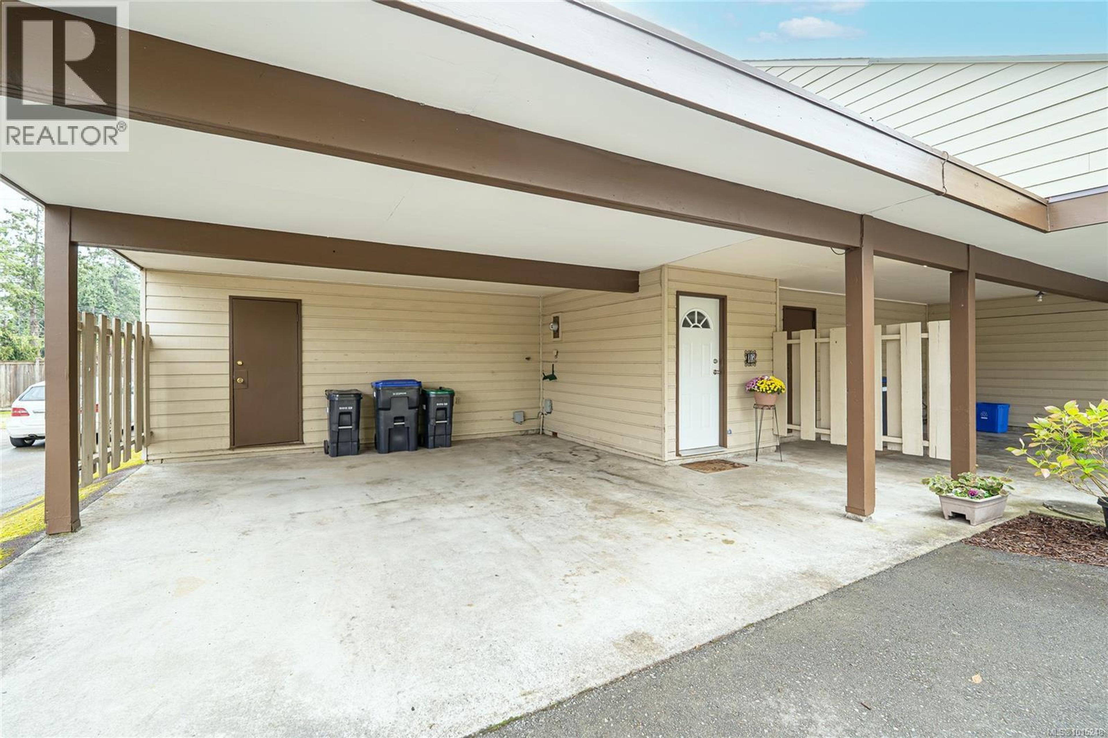 267 Corfield St, Parksville - Exteriors - Photo 2