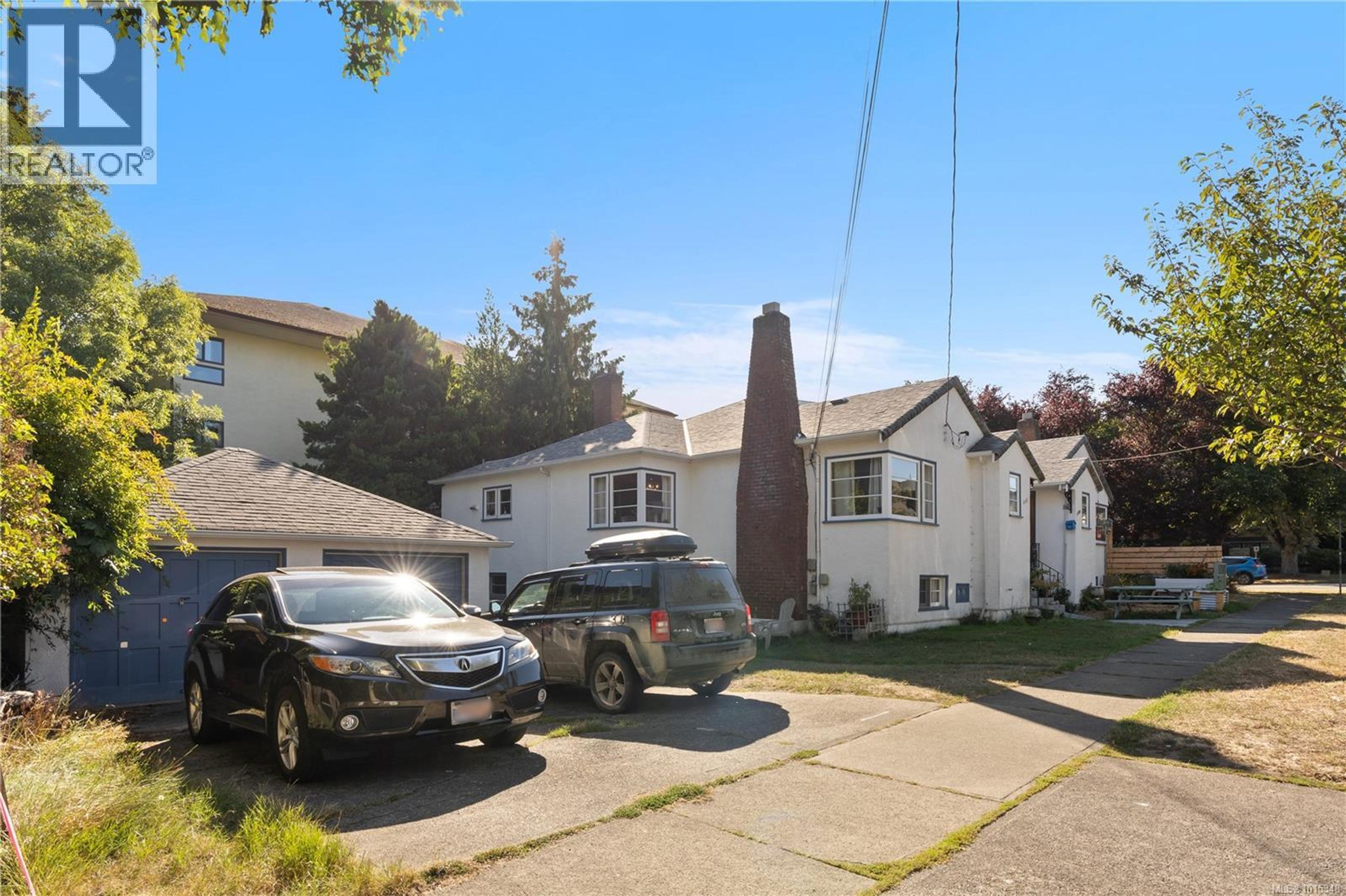 1109/1111 Collinson St, Victoria - Exteriors - Photo 4