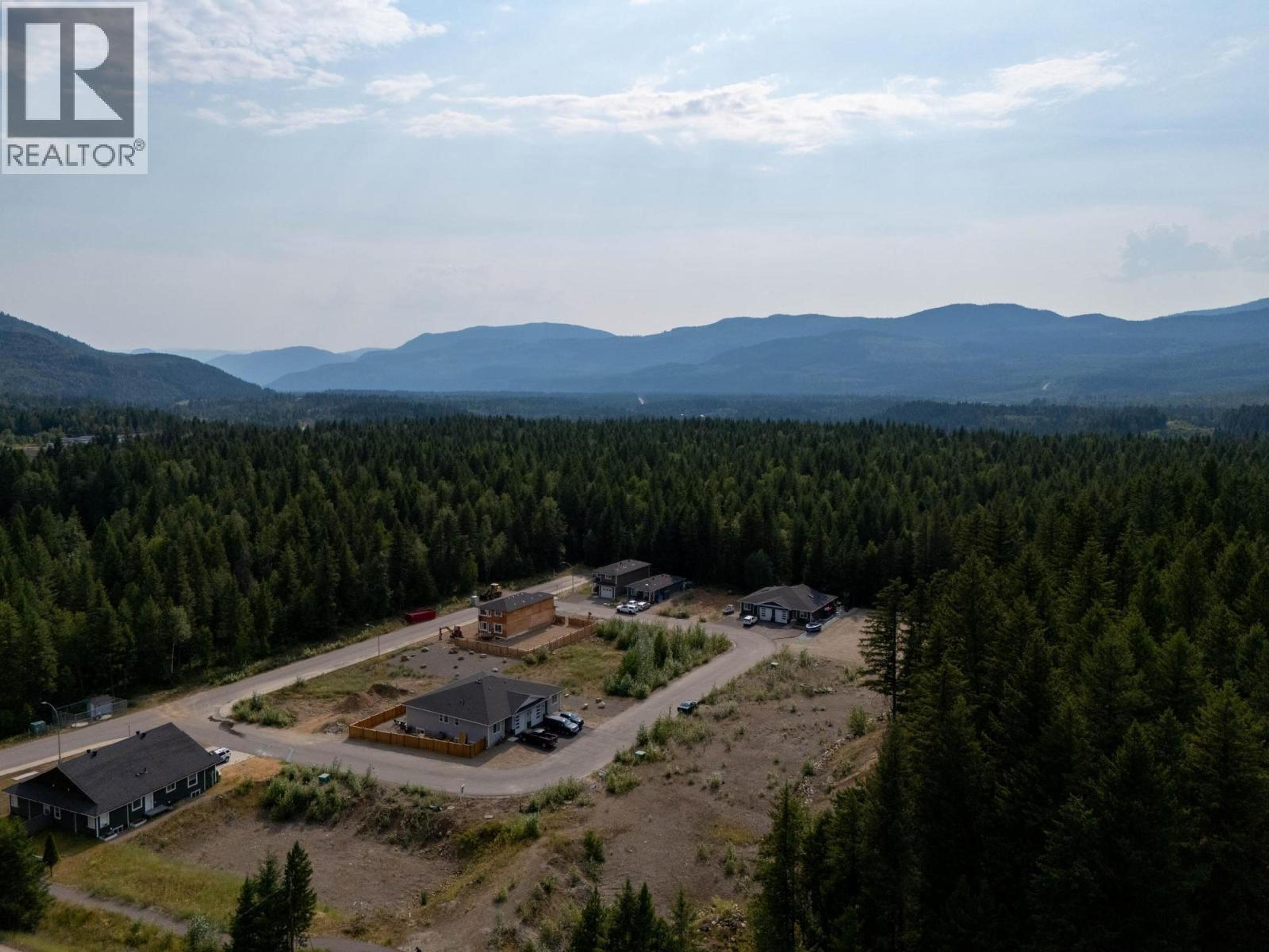 465 LYTTON Crescent, Clearwater - Exteriors - Drone/Aerial View - Photo 1