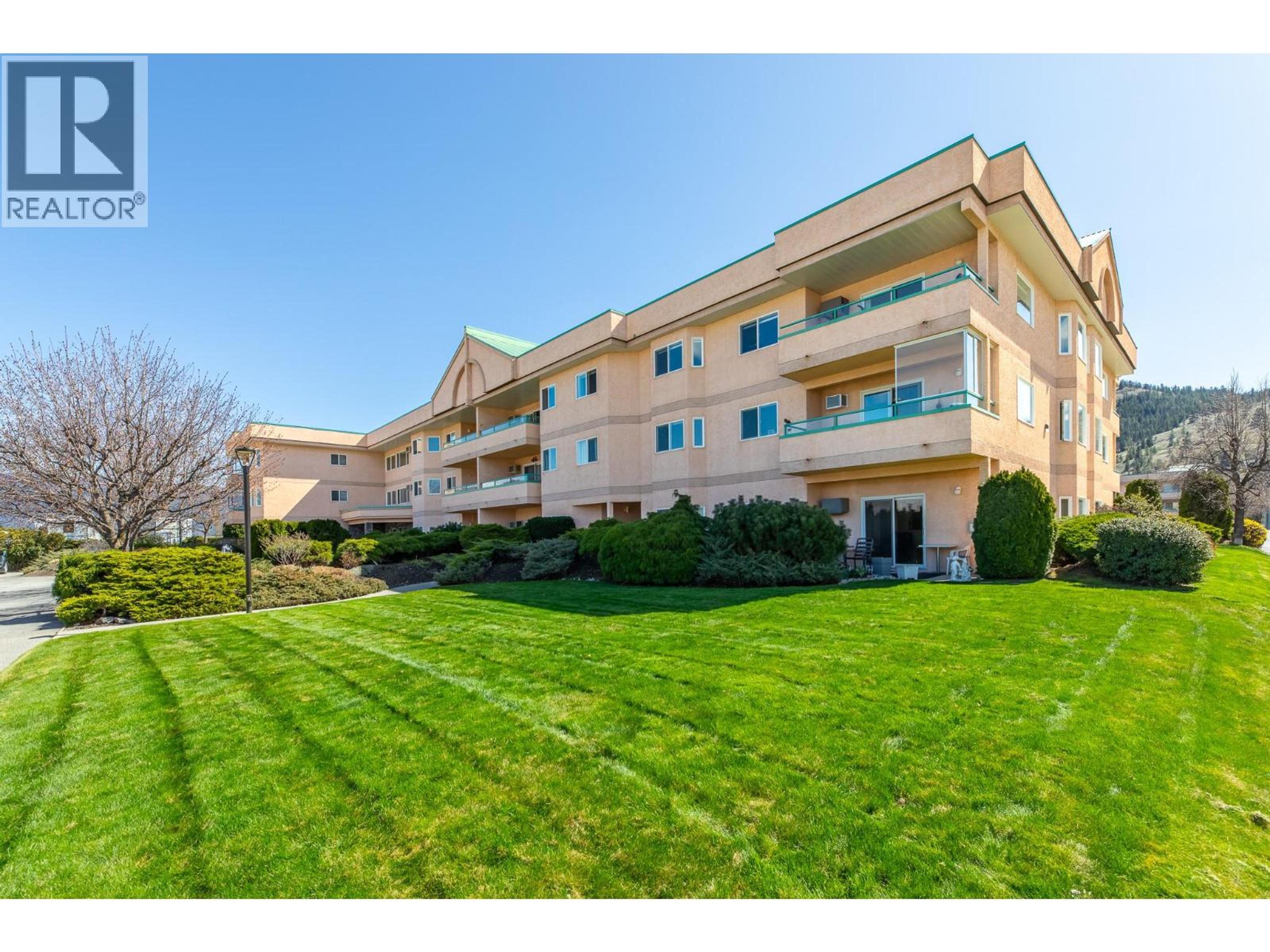 8905 Pineo Court, Summerland - Exteriors - Photo 4