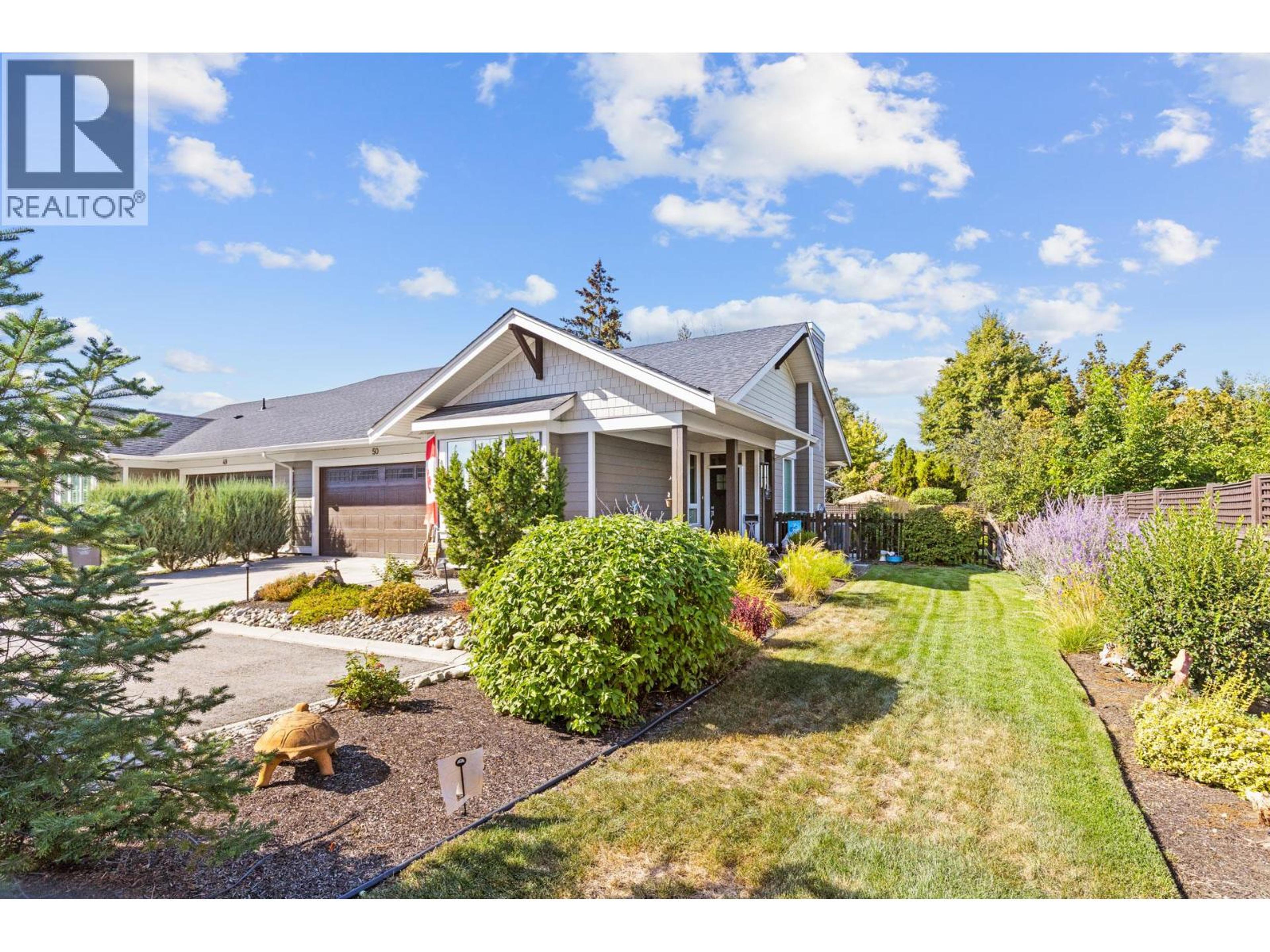 1960 KLO Road, Kelowna - Exteriors - Photo 1
