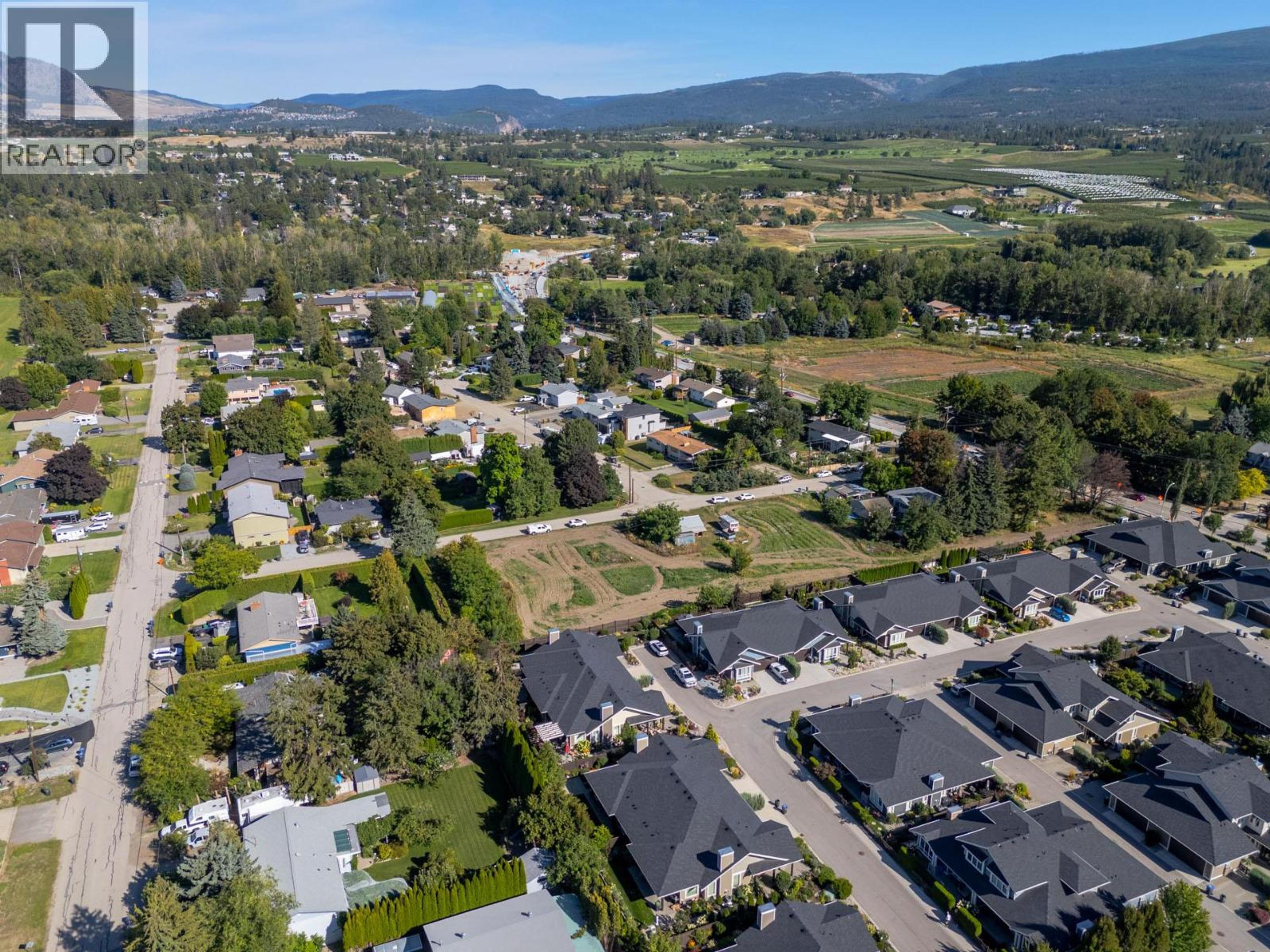 1960 KLO Road, Kelowna - Exteriors - Full Complex View, Drone/Aerial View - Photo 10