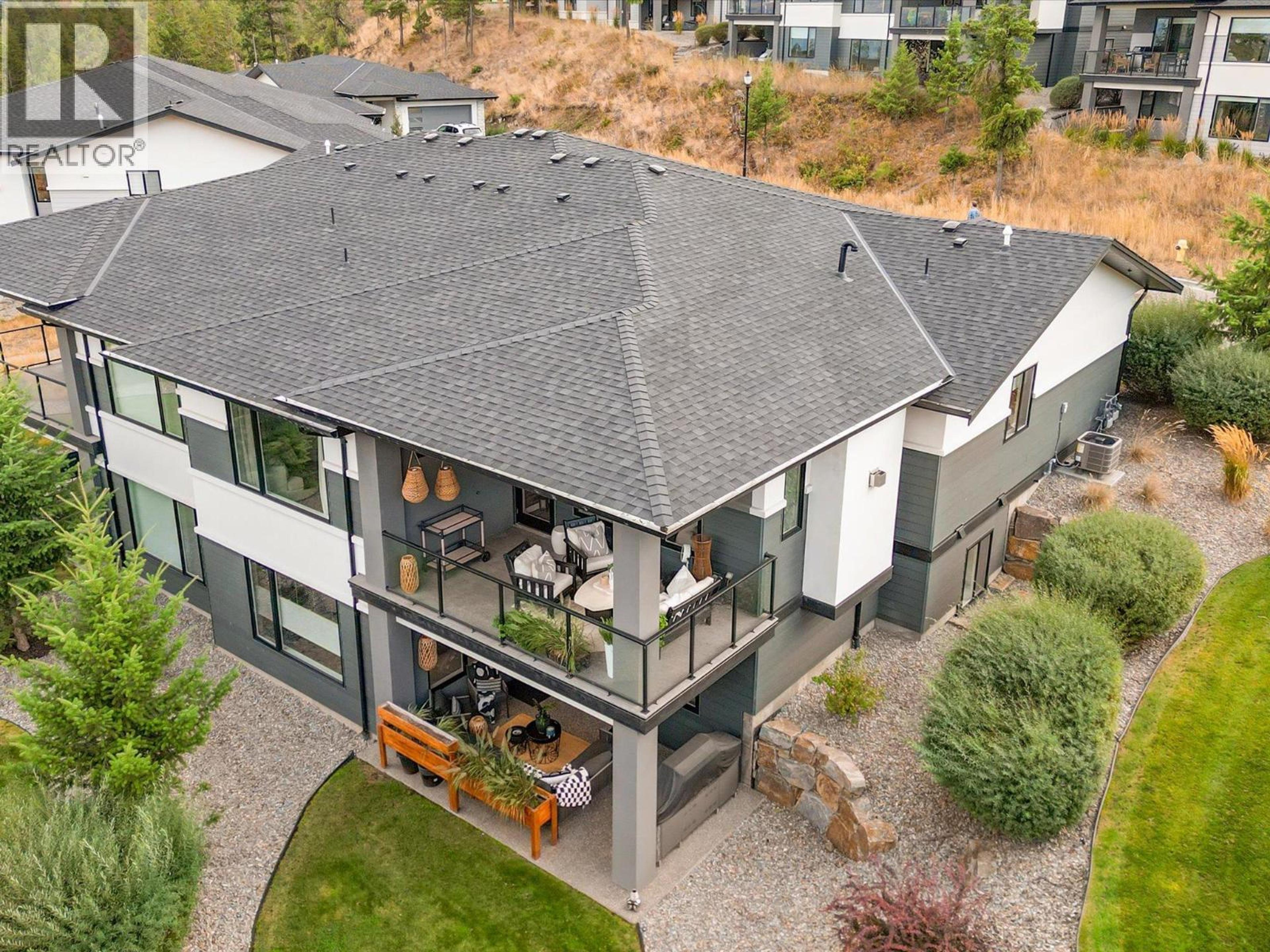 1349 Rocky Point Drive, Kelowna - Exteriors - Drone/Aerial View - Photo 9