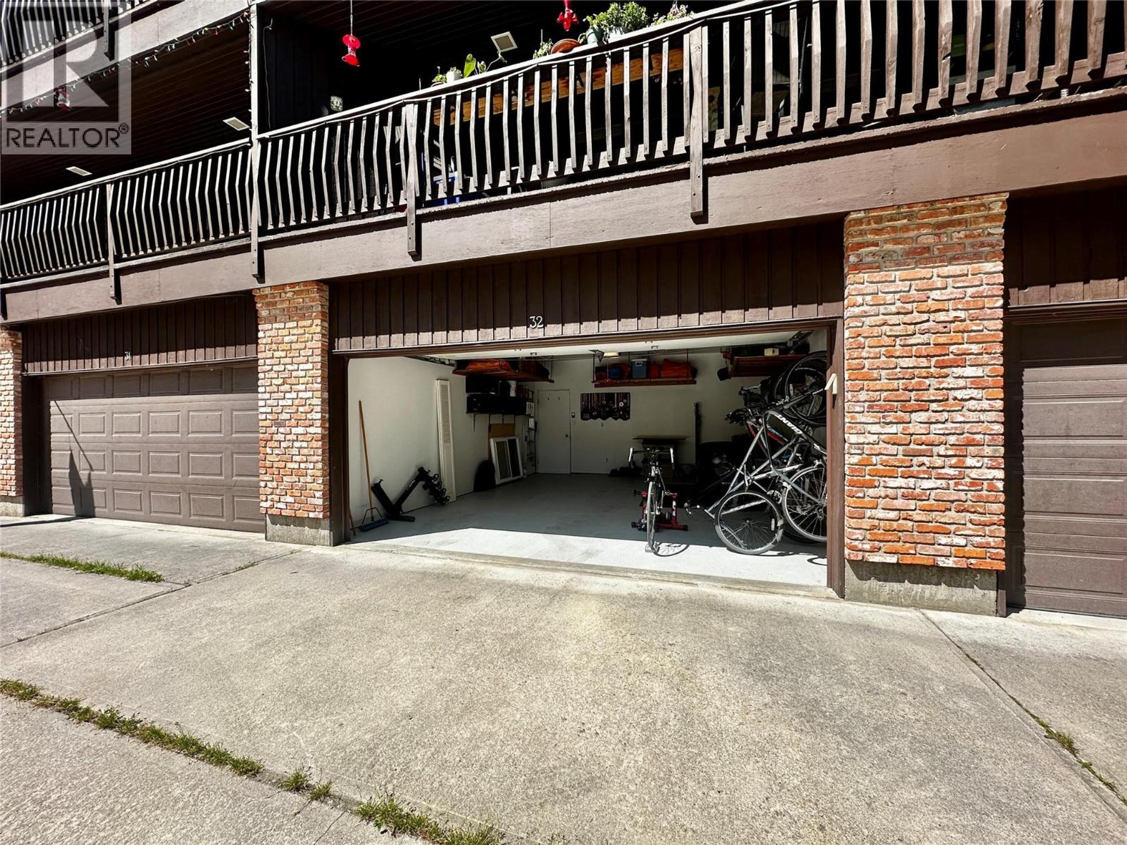 1691 3A Highway, Nelson - Exteriors - Photo 4