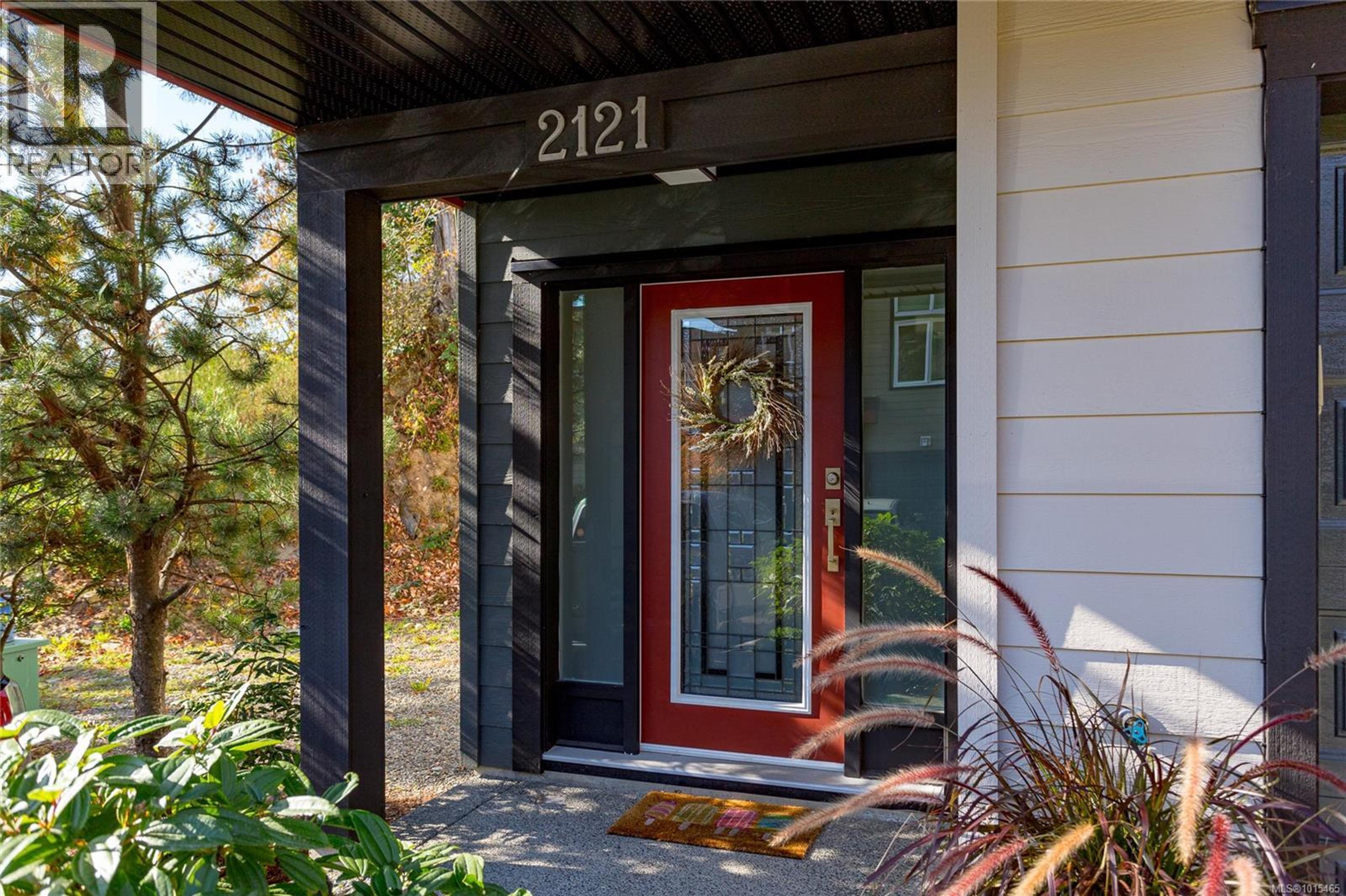 2121 Greenhill Rise, Langford - Exteriors - Photo 6