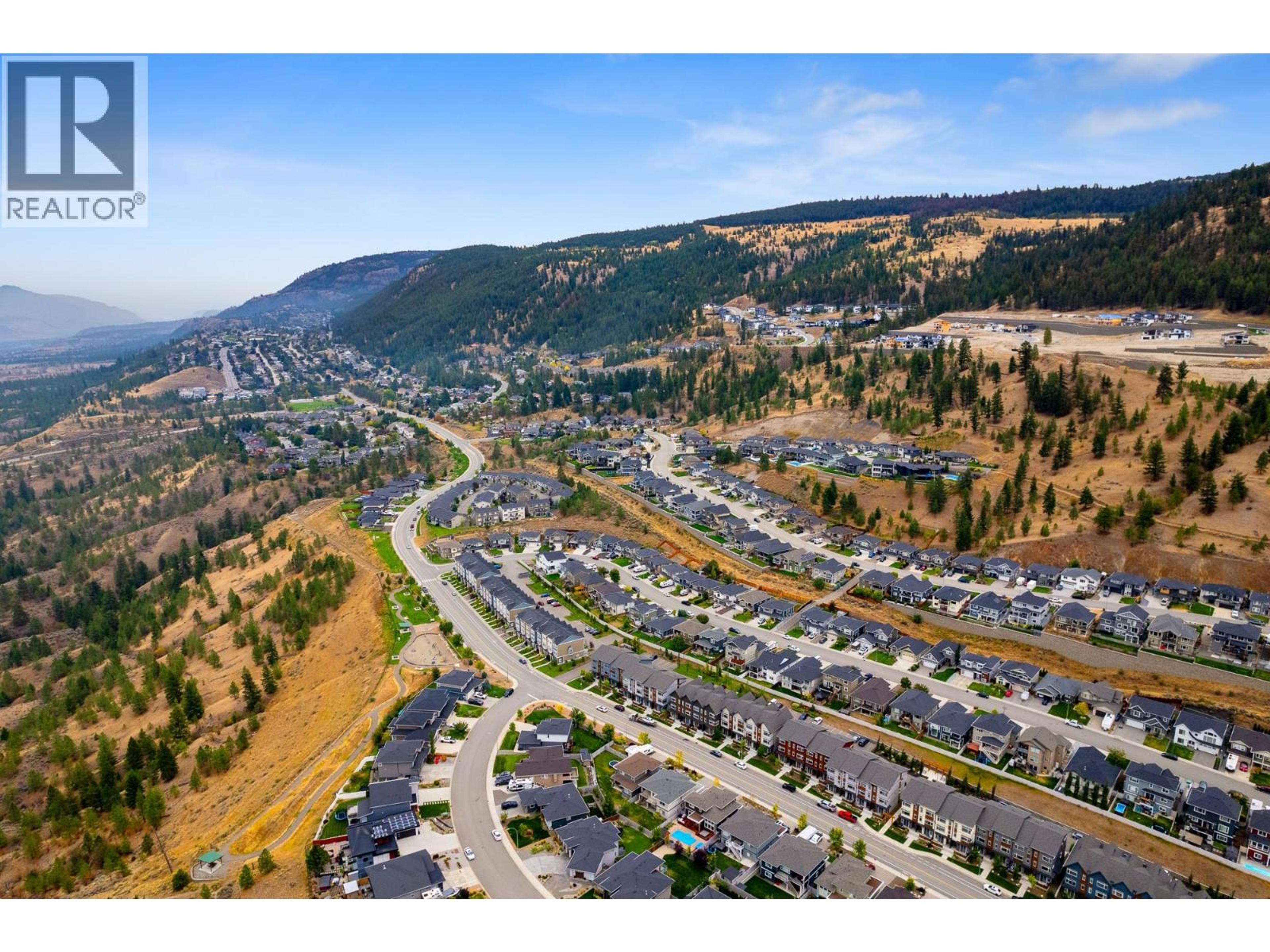1901 Qu'appelle Boulevard, Kamloops - Exteriors - Full Complex View, Drone/Aerial View - Photo 5
