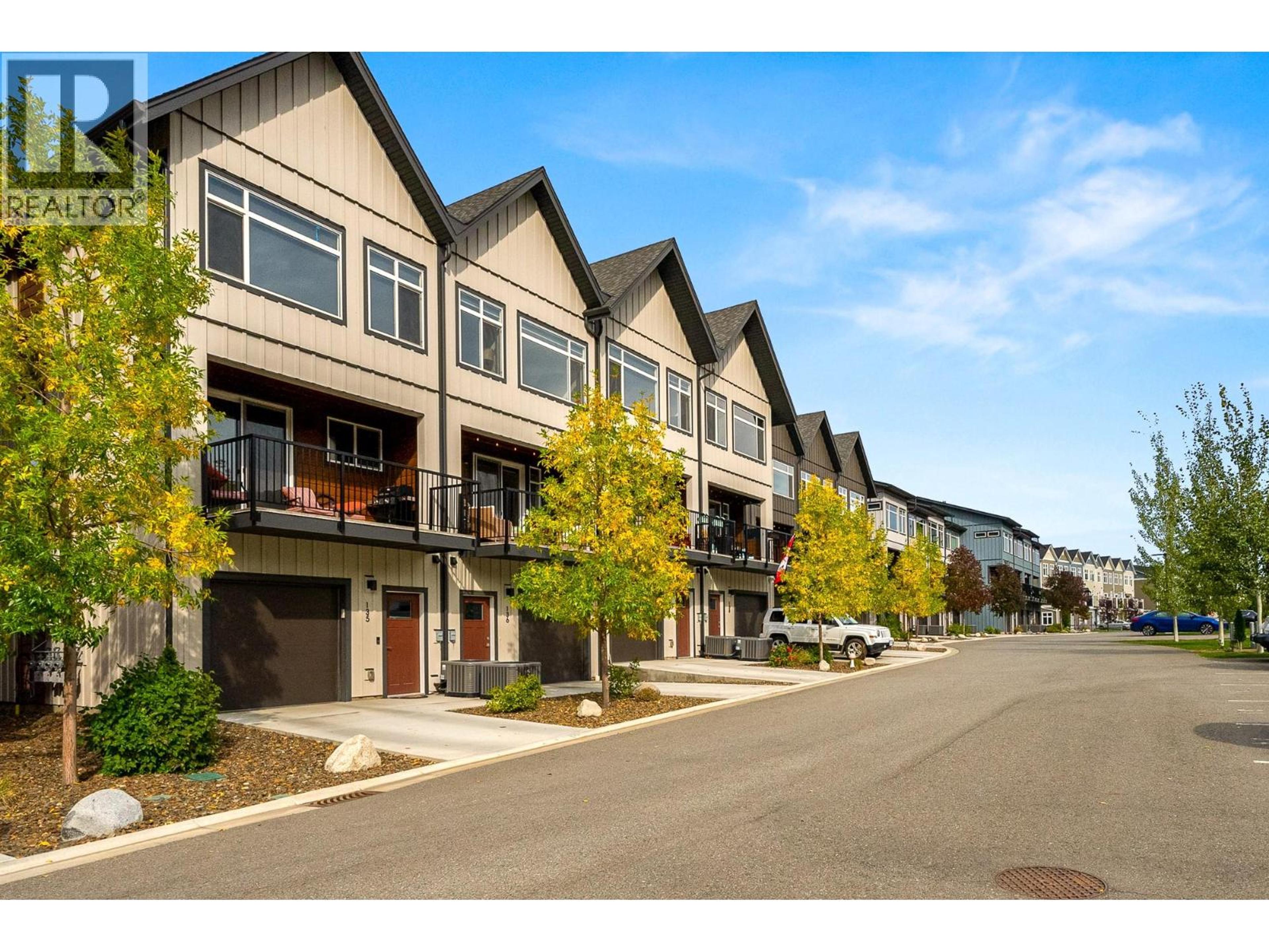 1901 Qu'appelle Boulevard, Kamloops - Exteriors - Full Complex View - Photo 7