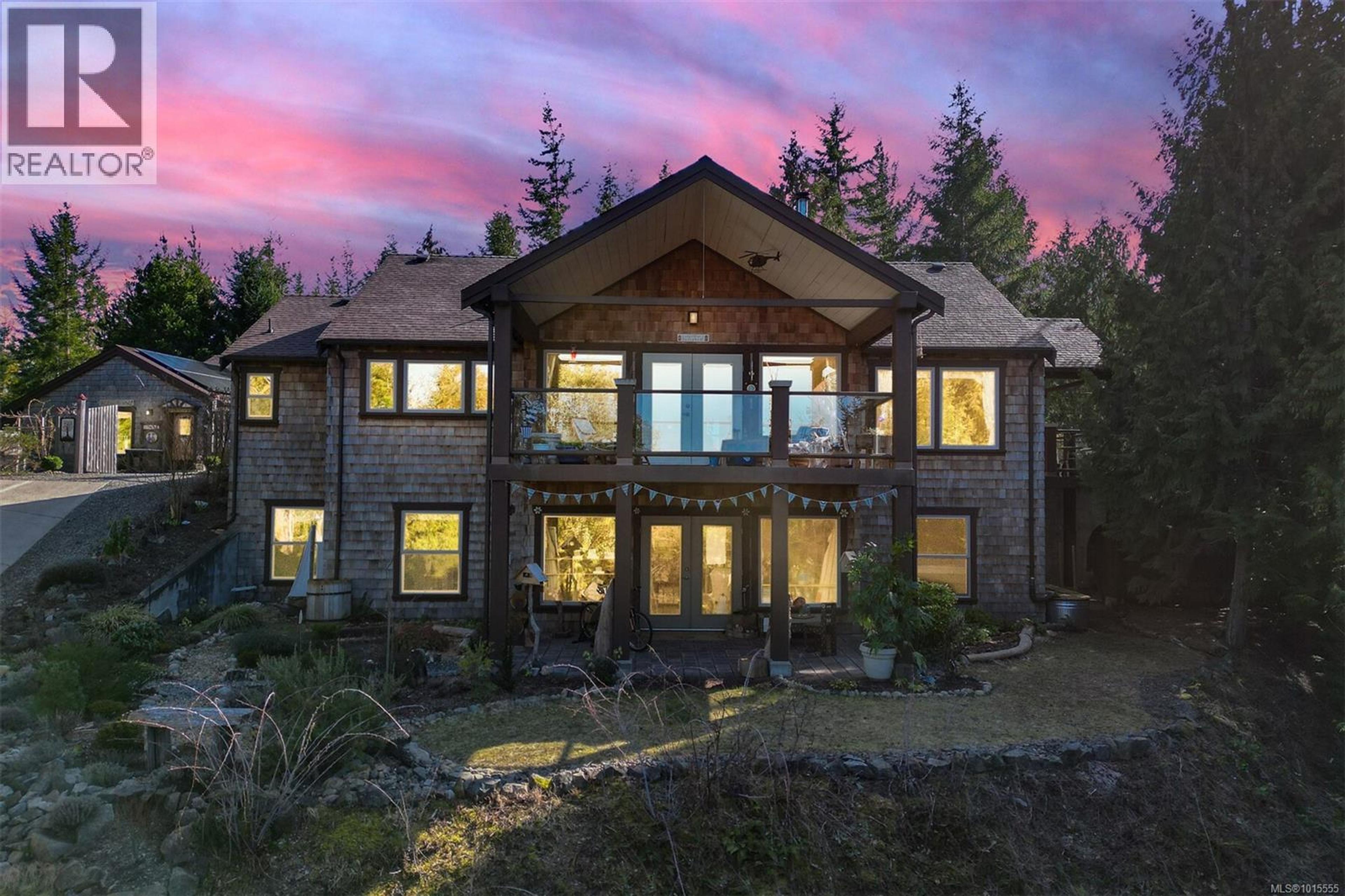 1860 Ashling Rd, Qualicum Beach - Exteriors - Photo 13