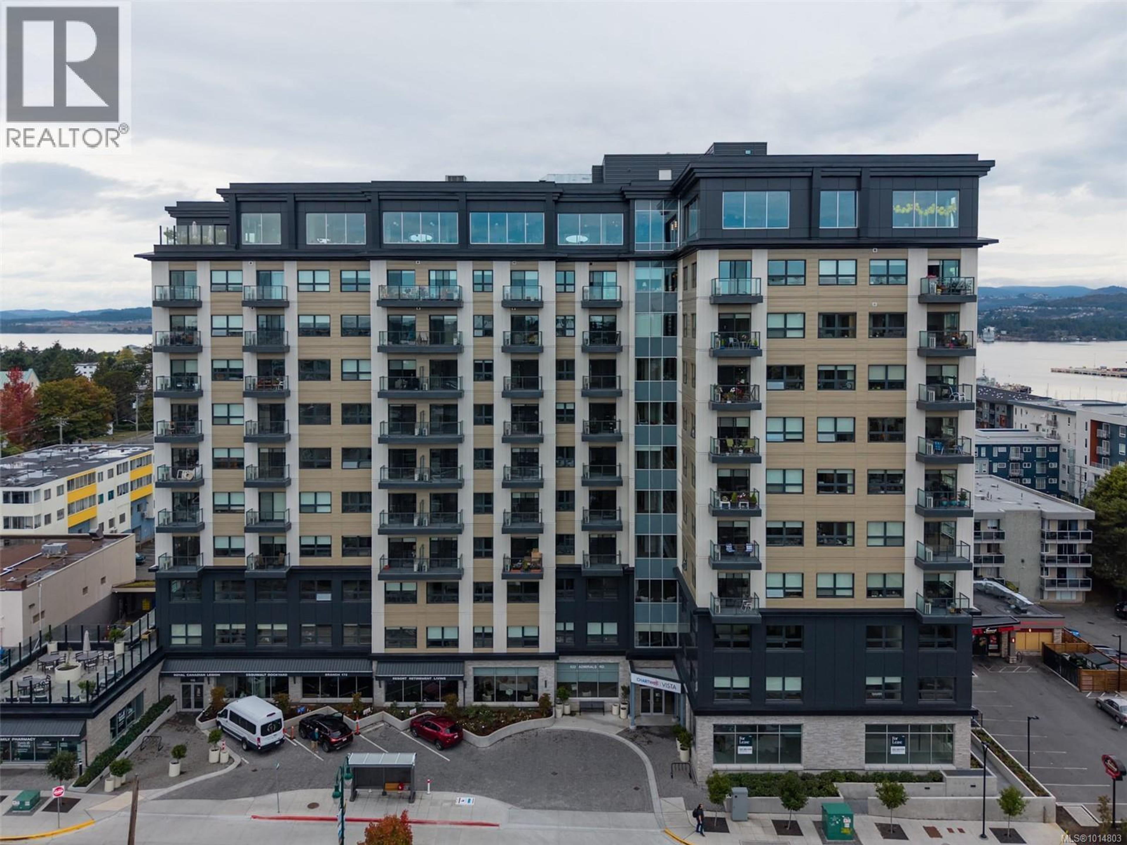 622 Admirals Rd, Esquimalt - Exteriors - Photo 1