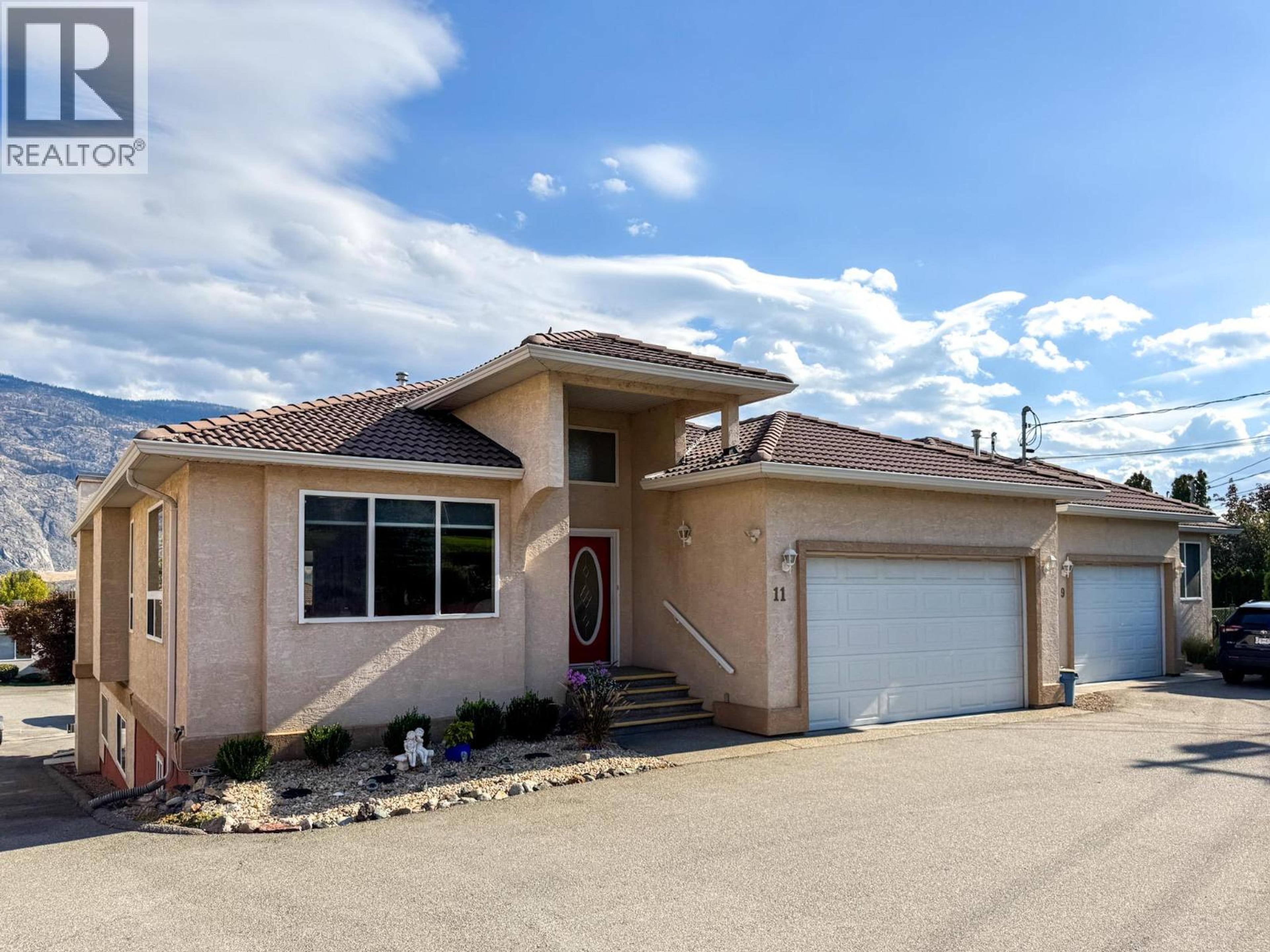 2 Royal Ann Court, Osoyoos - Exteriors - Photo 1