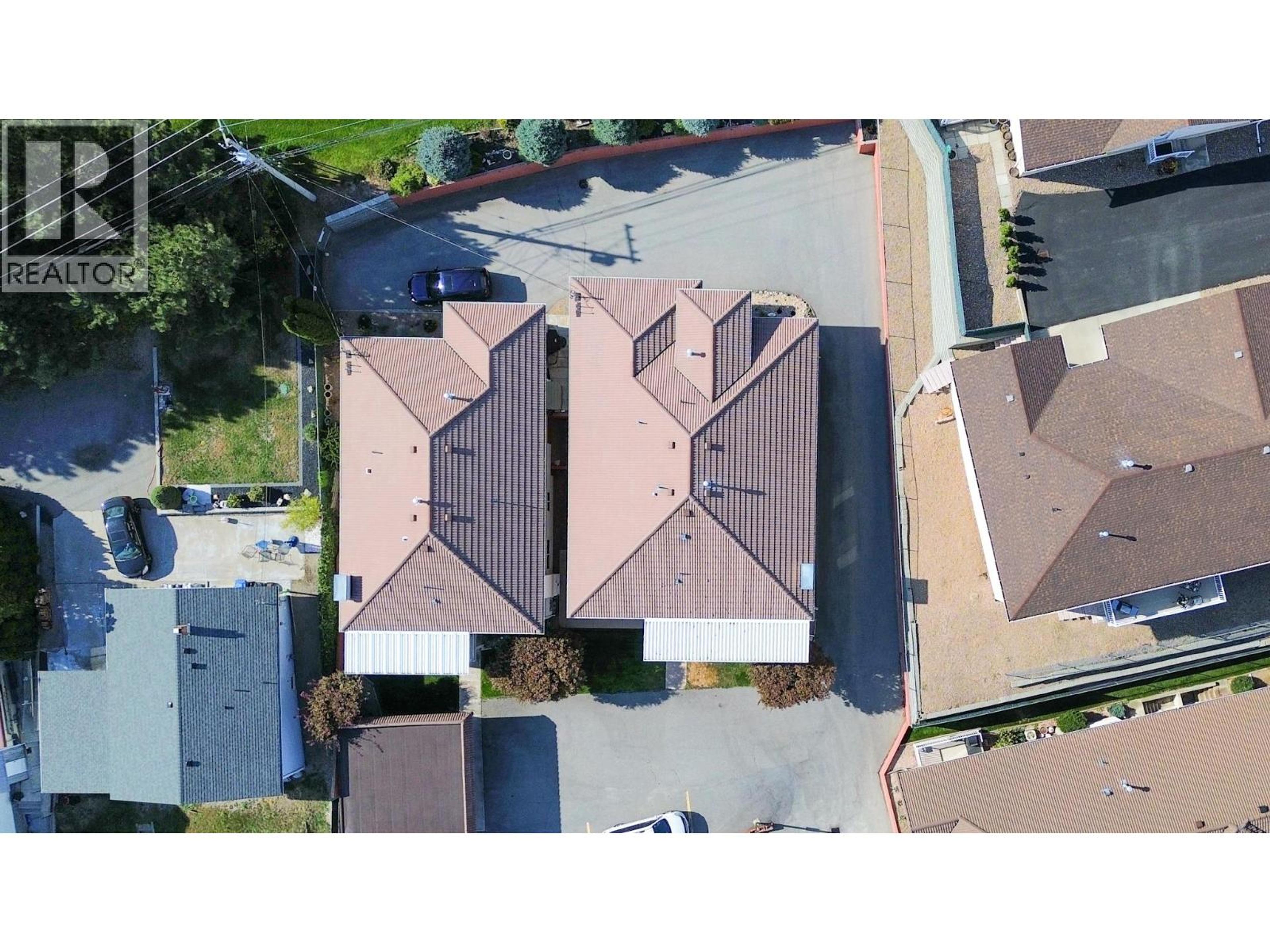 2 Royal Ann Court, Osoyoos - Exteriors - Full Complex View, Drone/Aerial View - Photo 3