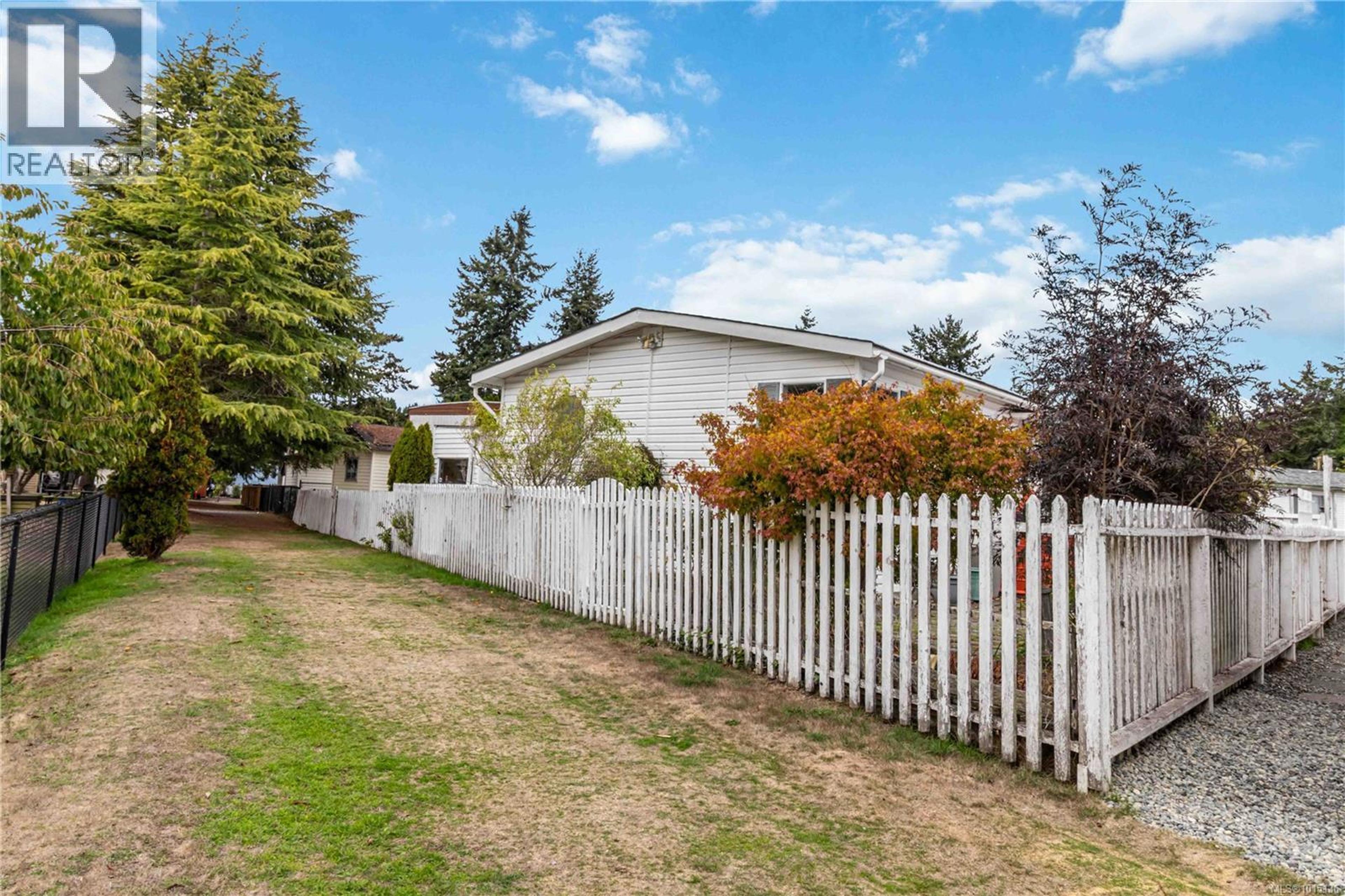 7871 West Coast Rd, Sooke - Exteriors - Photo 7