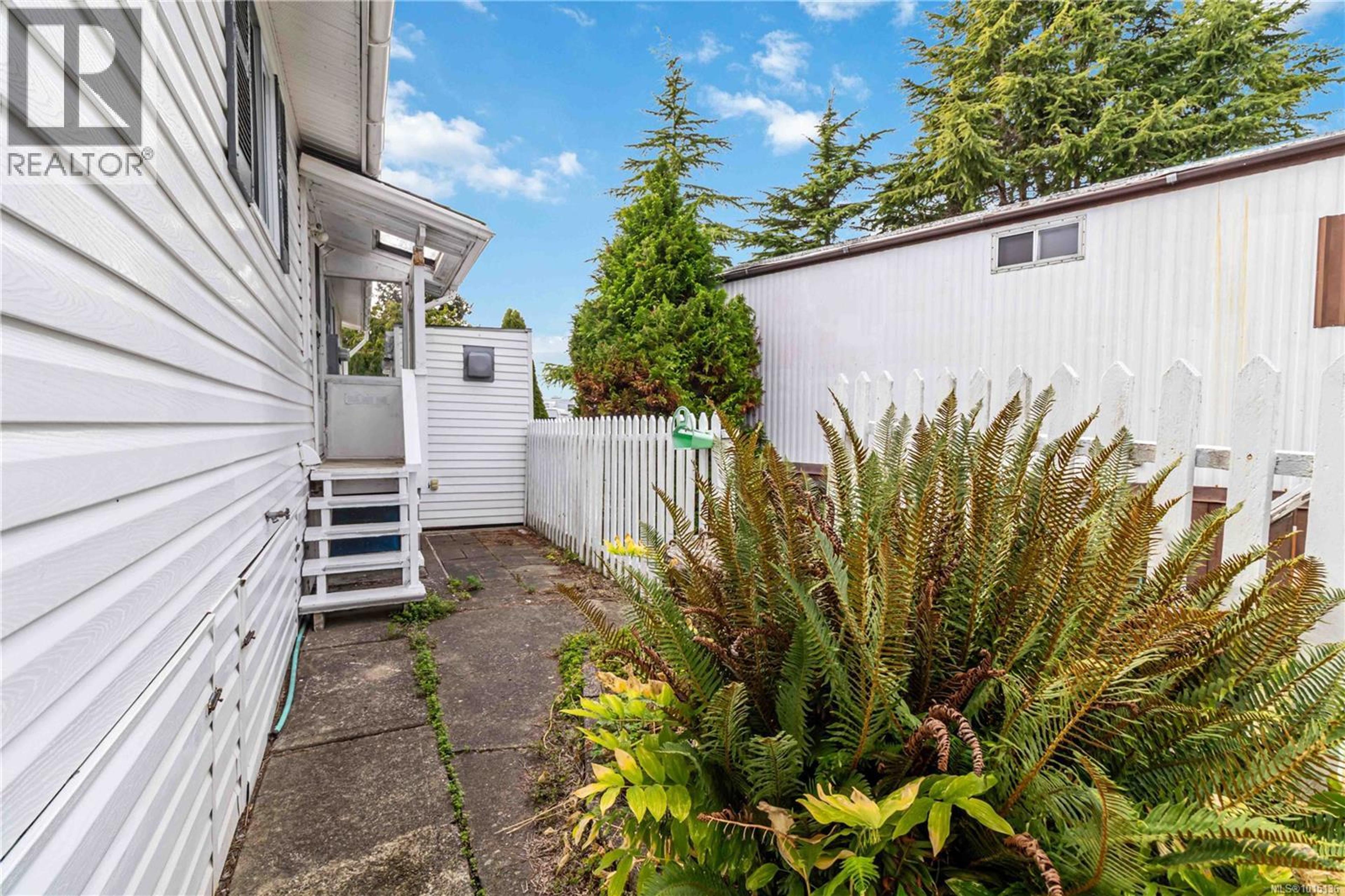 7871 West Coast Rd, Sooke - Exteriors - Photo 16