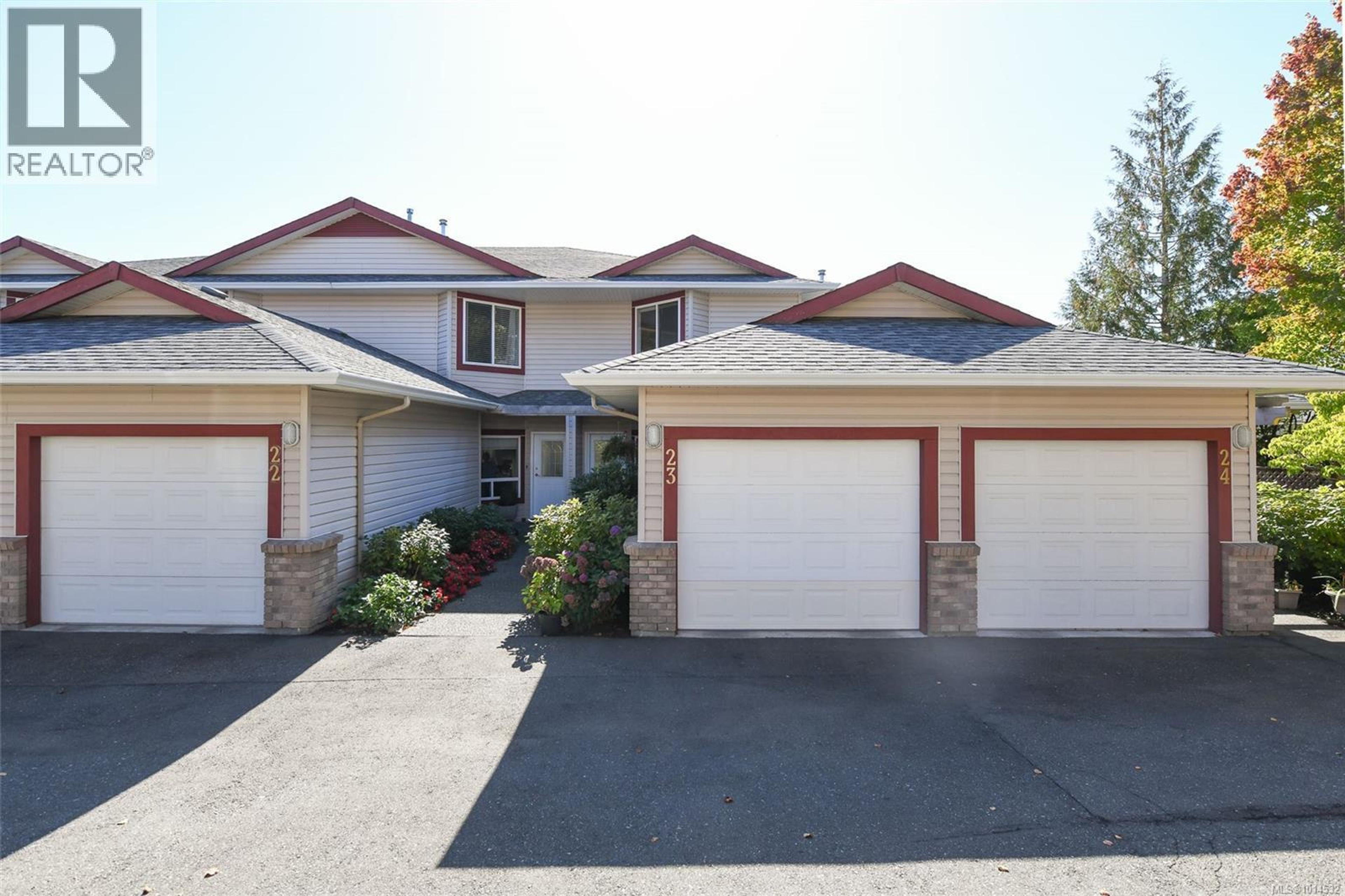 161 Back Rd, Courtenay - Exteriors - Full Complex View - Photo 2