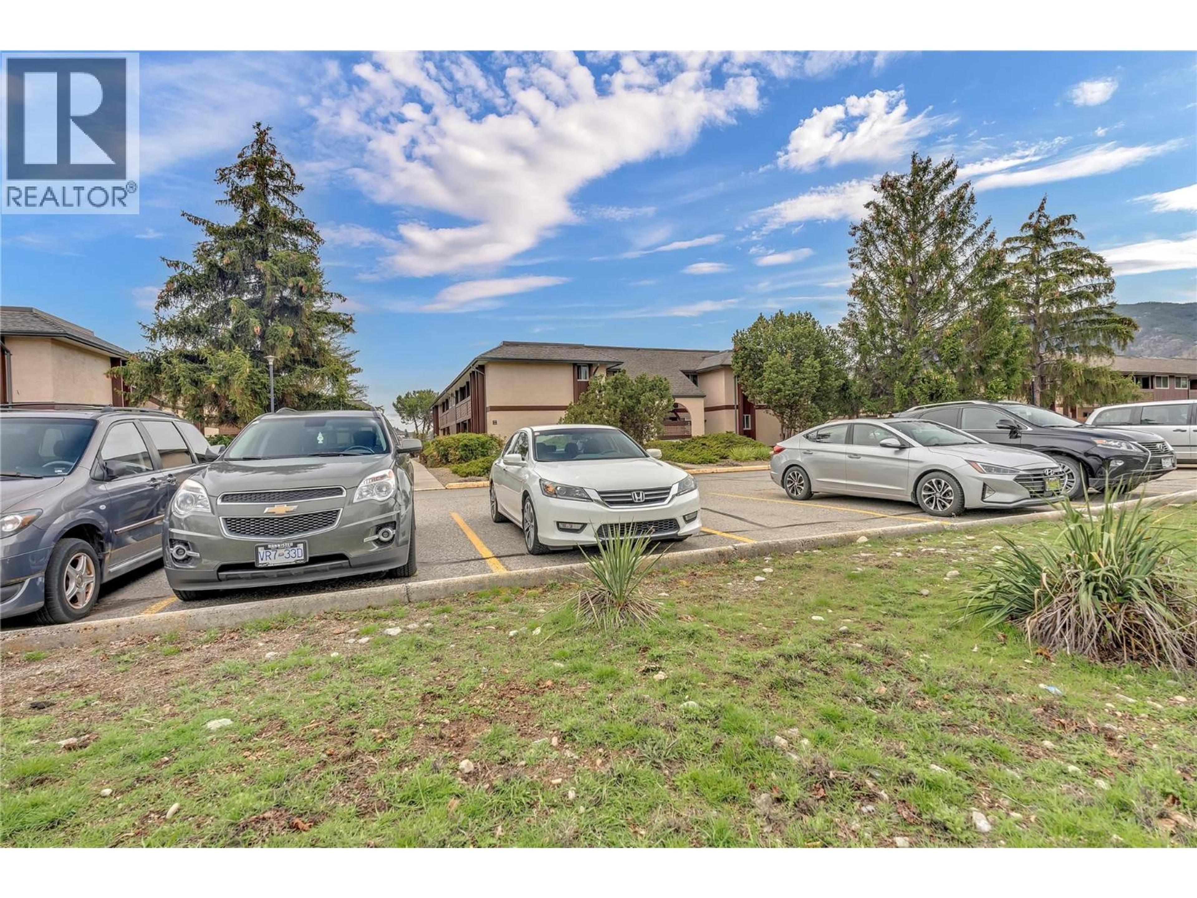 3140 Wilson Street, Penticton - Exteriors - Full Complex View - Photo 3