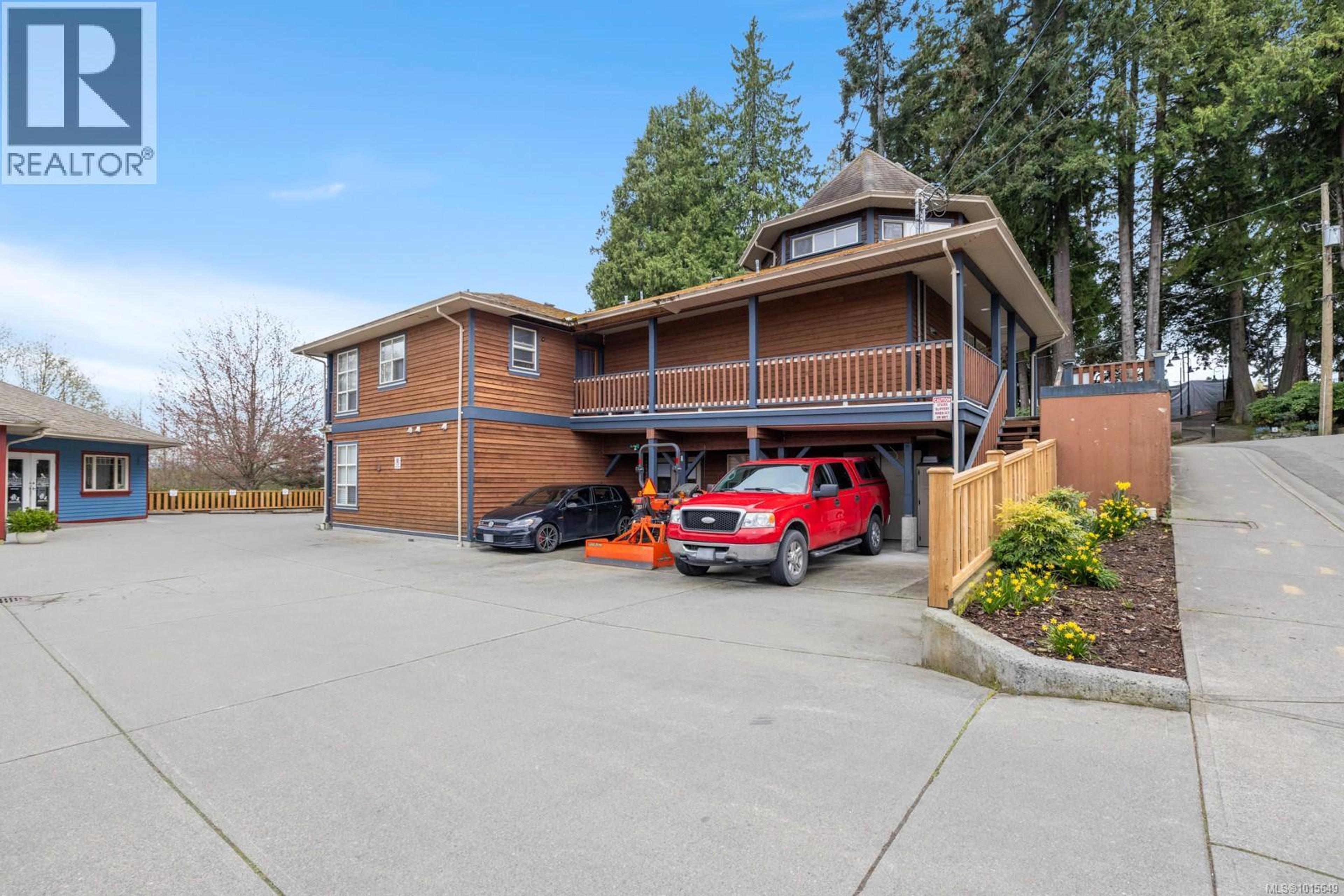 9828 Croft St, Chemainus - Exteriors - Full Complex View - Photo 7